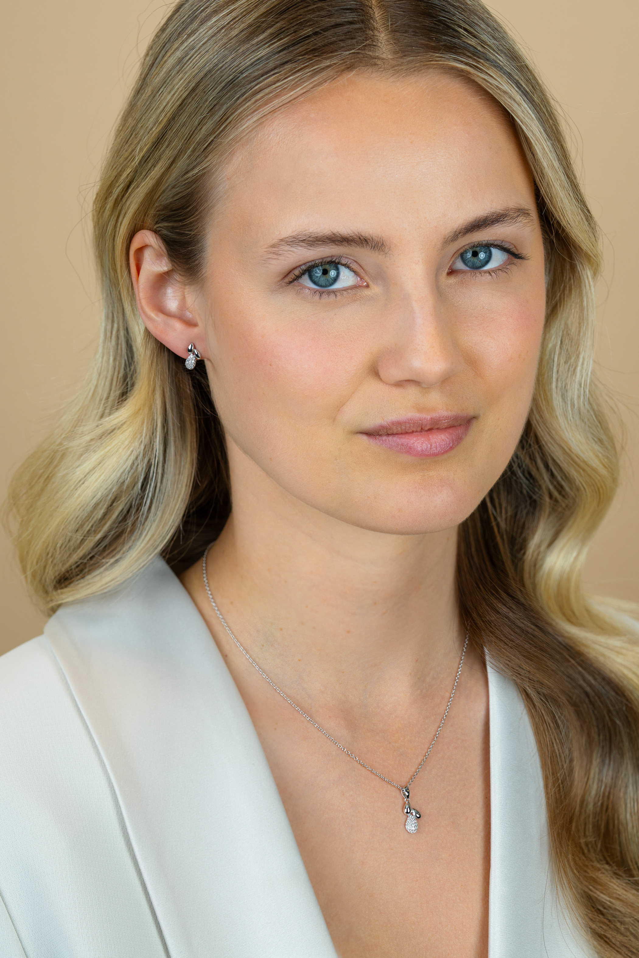 ZINZI zlv.collier met fant. hanger druppels en zirc.