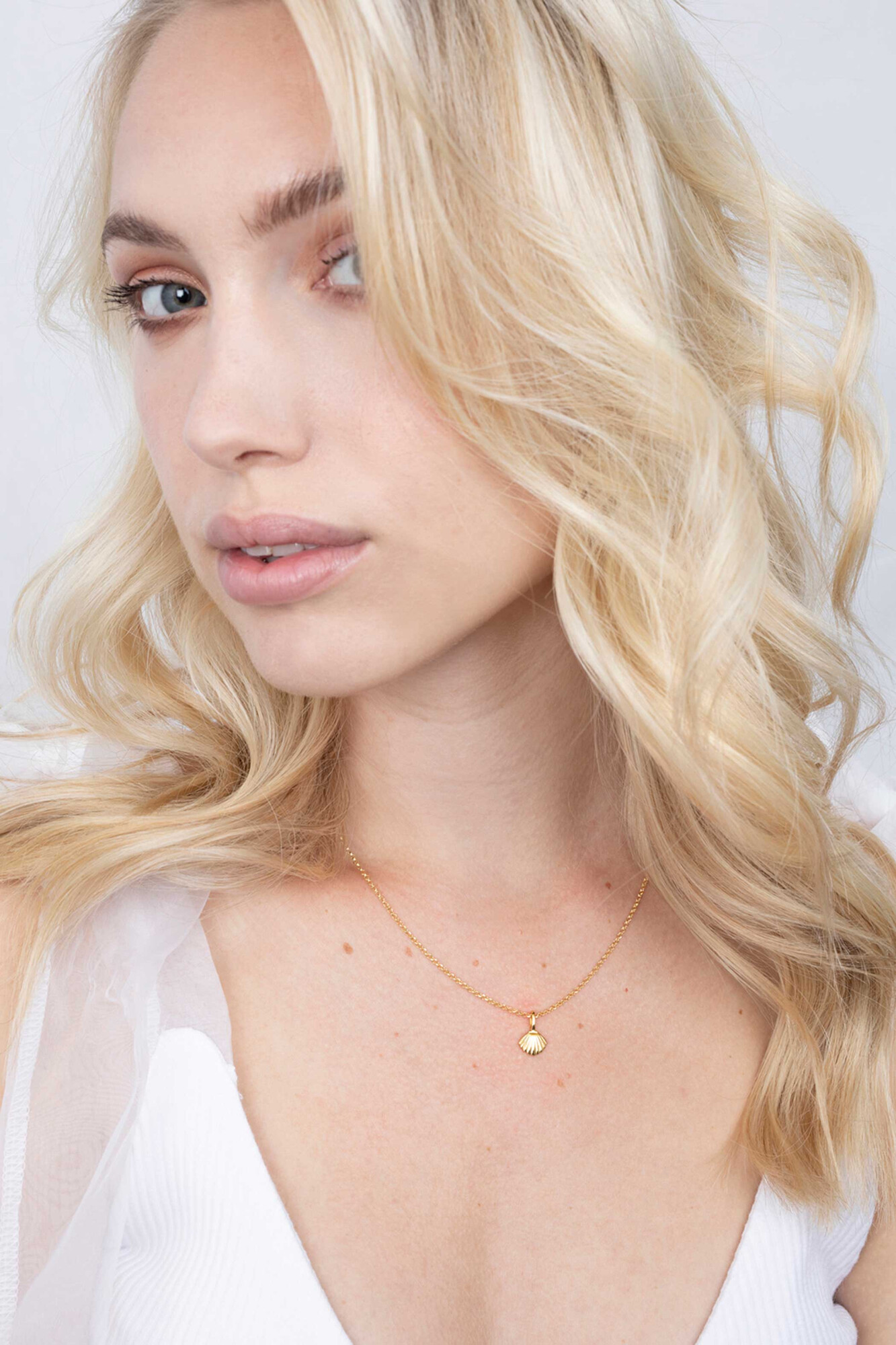 ZINZI Gold Plated Sterling Silver Pendant Shell ZIH2062G