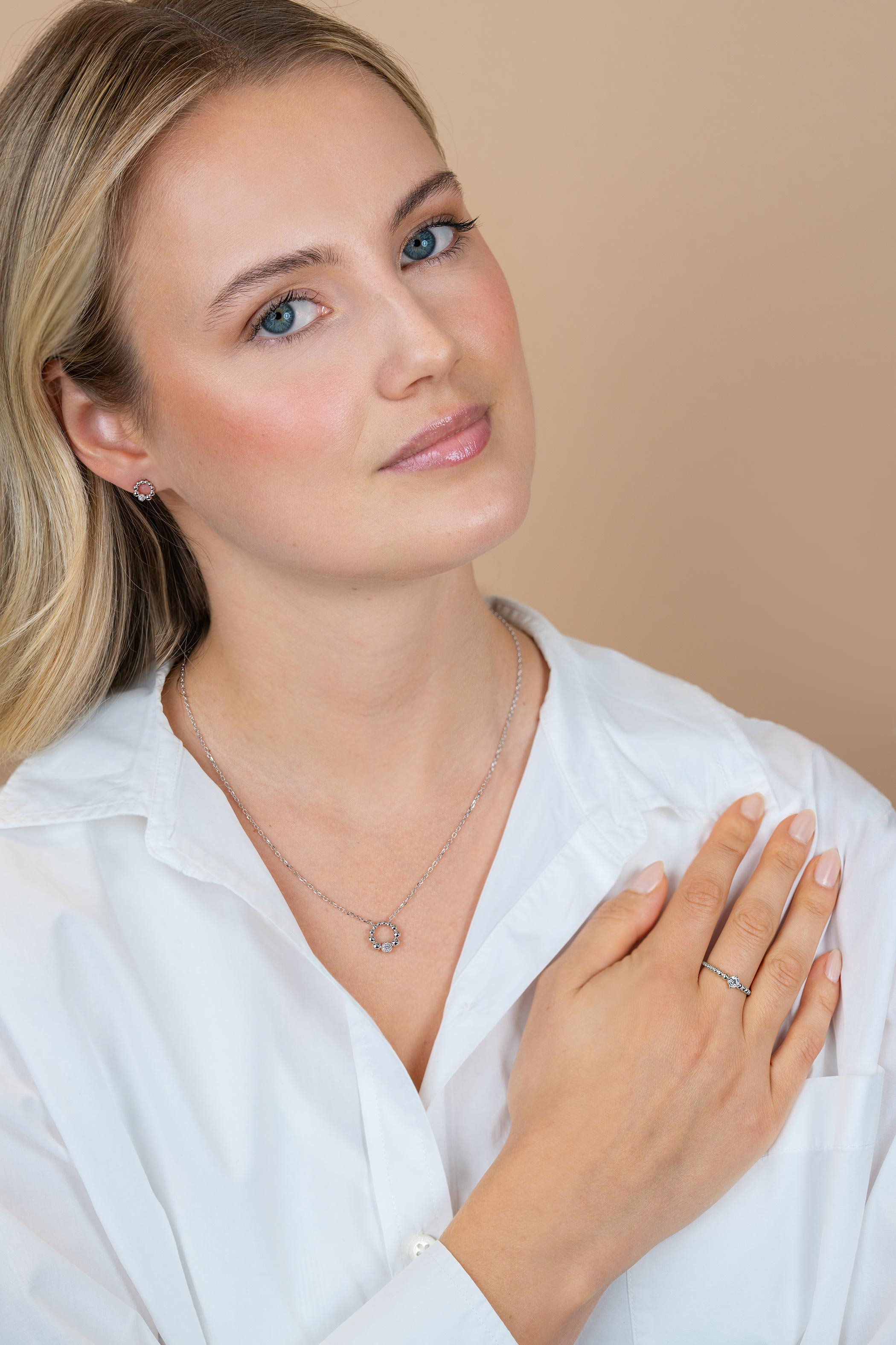 ZINZI zlv. ring bolletjes midden bol pave zirc. mt.60