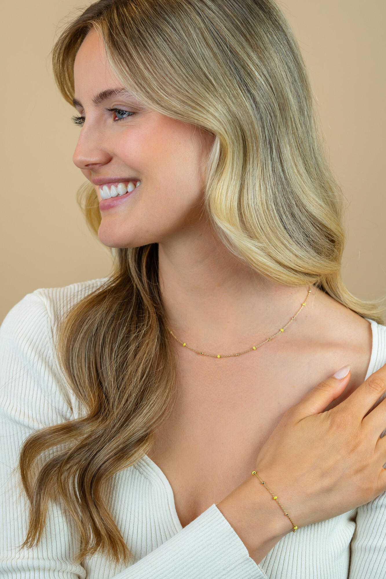 ZINZI Gold Plated Sterling Silver Fantasy Necklace with 13 Yellow Green Donuts and Shiny Beads 42-45cm ZIC2508