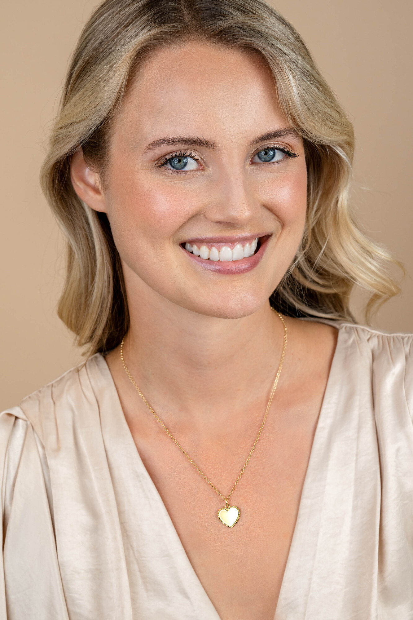 21mm ZINZI gold plated silver heart pendant with pearl rim for engraving ZIH2653G (without chain)