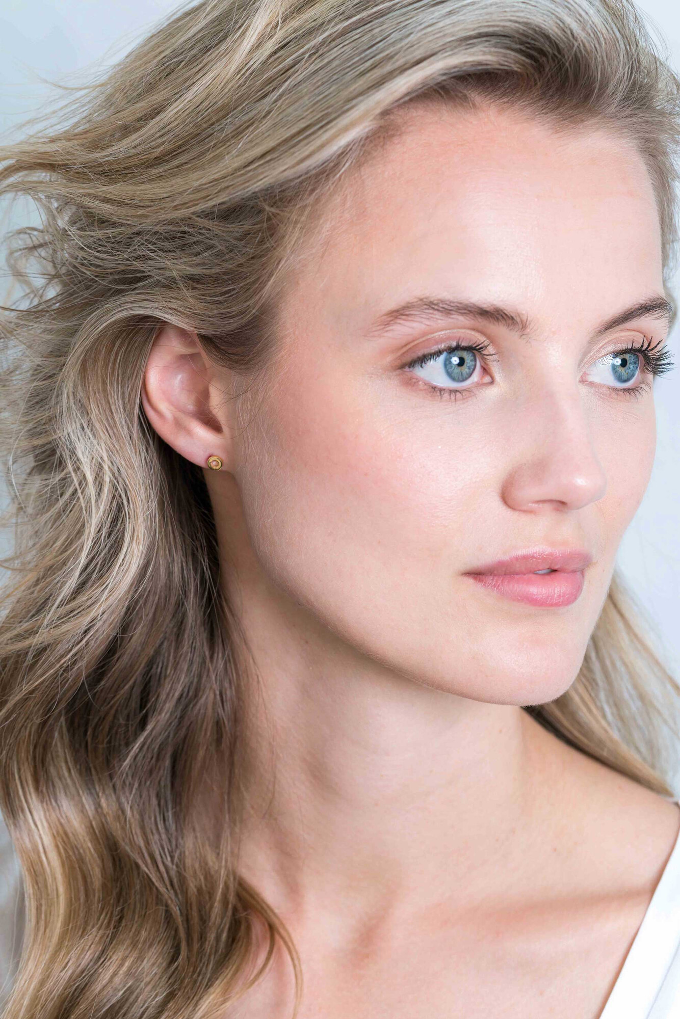 5mm ZINZI Gold Plated Sterling Silver Stud Earrings Open Circle ZIO2168G