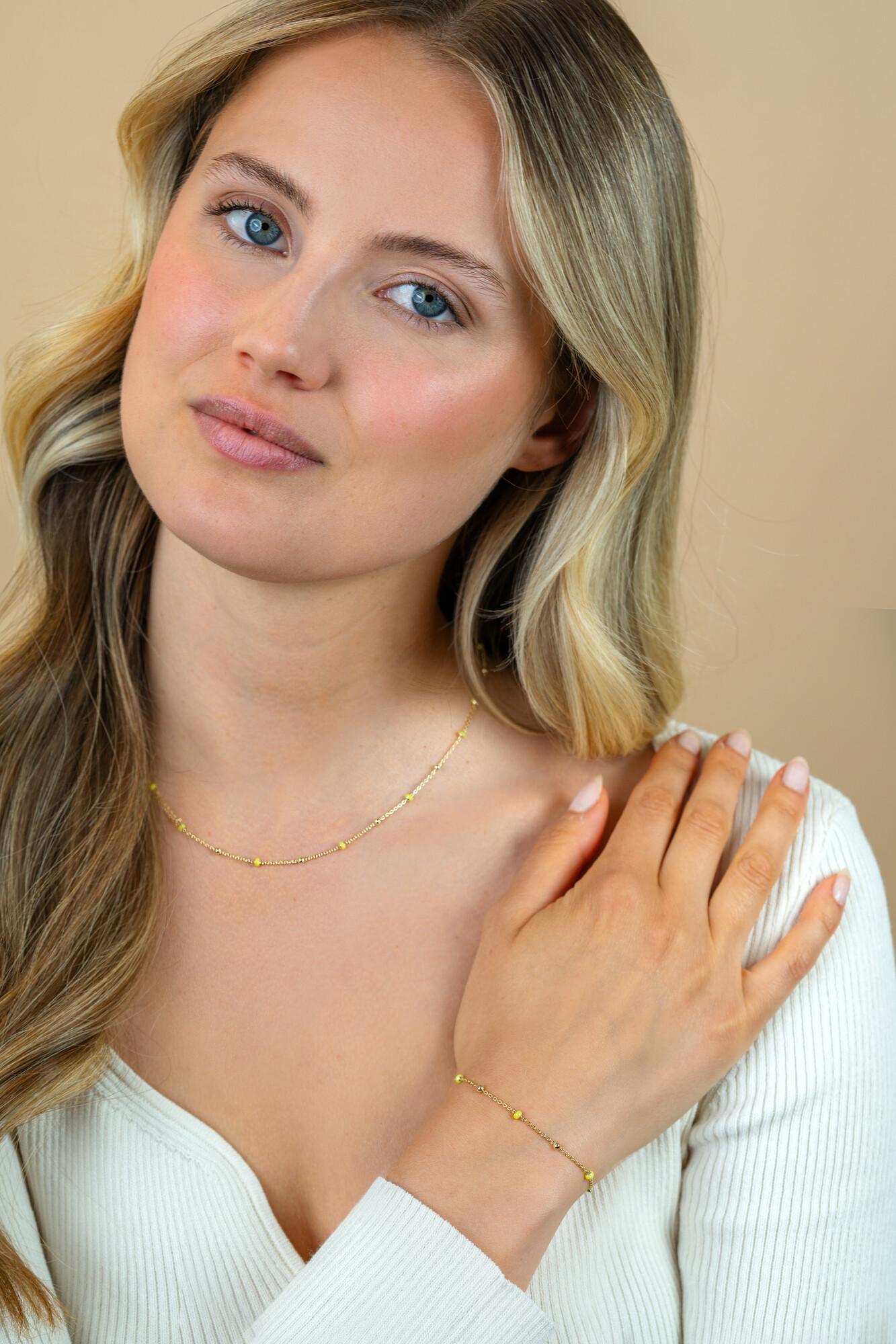 ZINZI Gold Plated Sterling Silver Fantasy Necklace with 13 Yellow Green Donuts and Shiny Beads 42-45cm ZIC2508