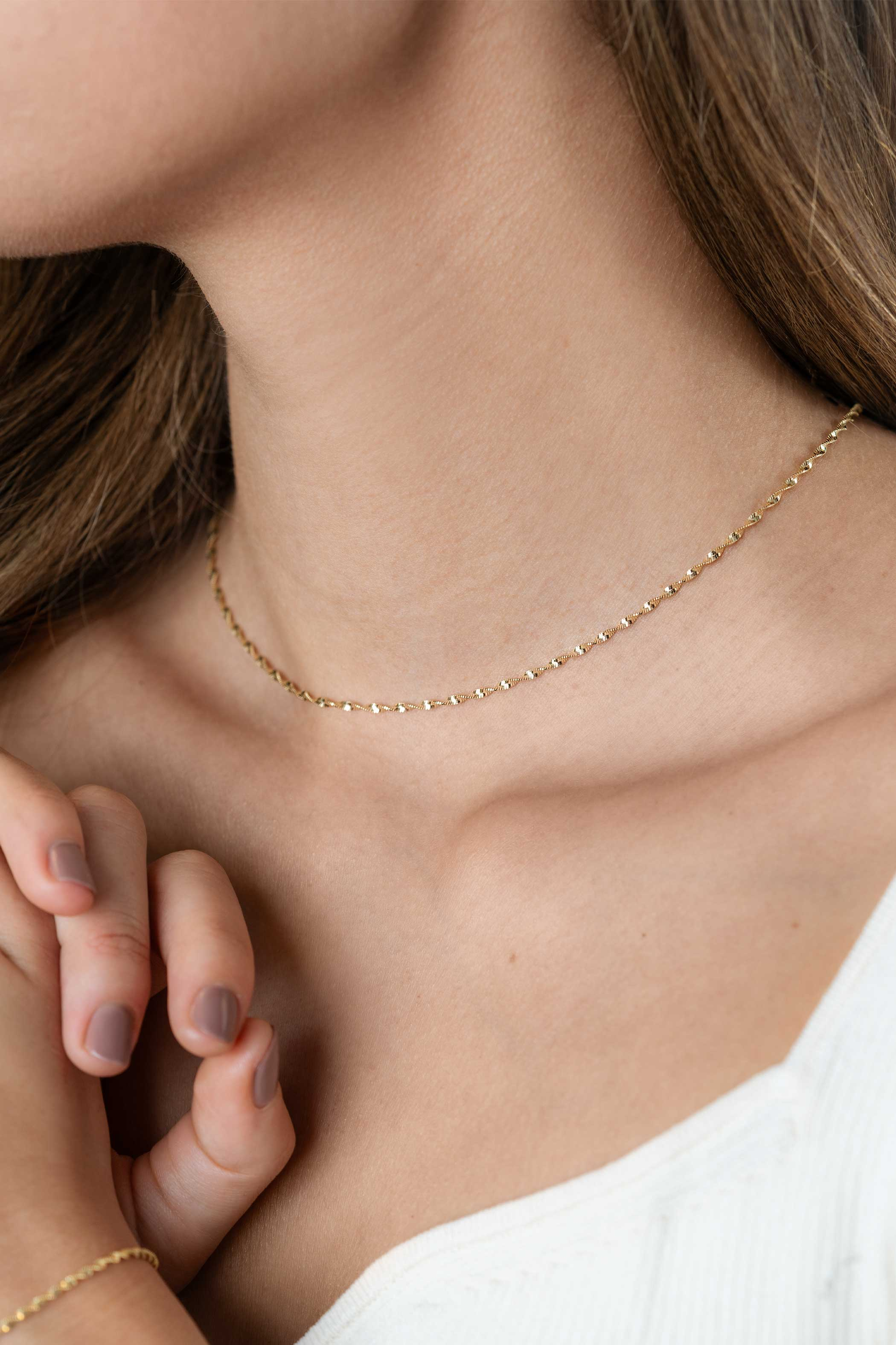 ZINZI gold plated silver necklace with sparkling twisted links 1.9mm wide 43-45cm ZIC2585G
