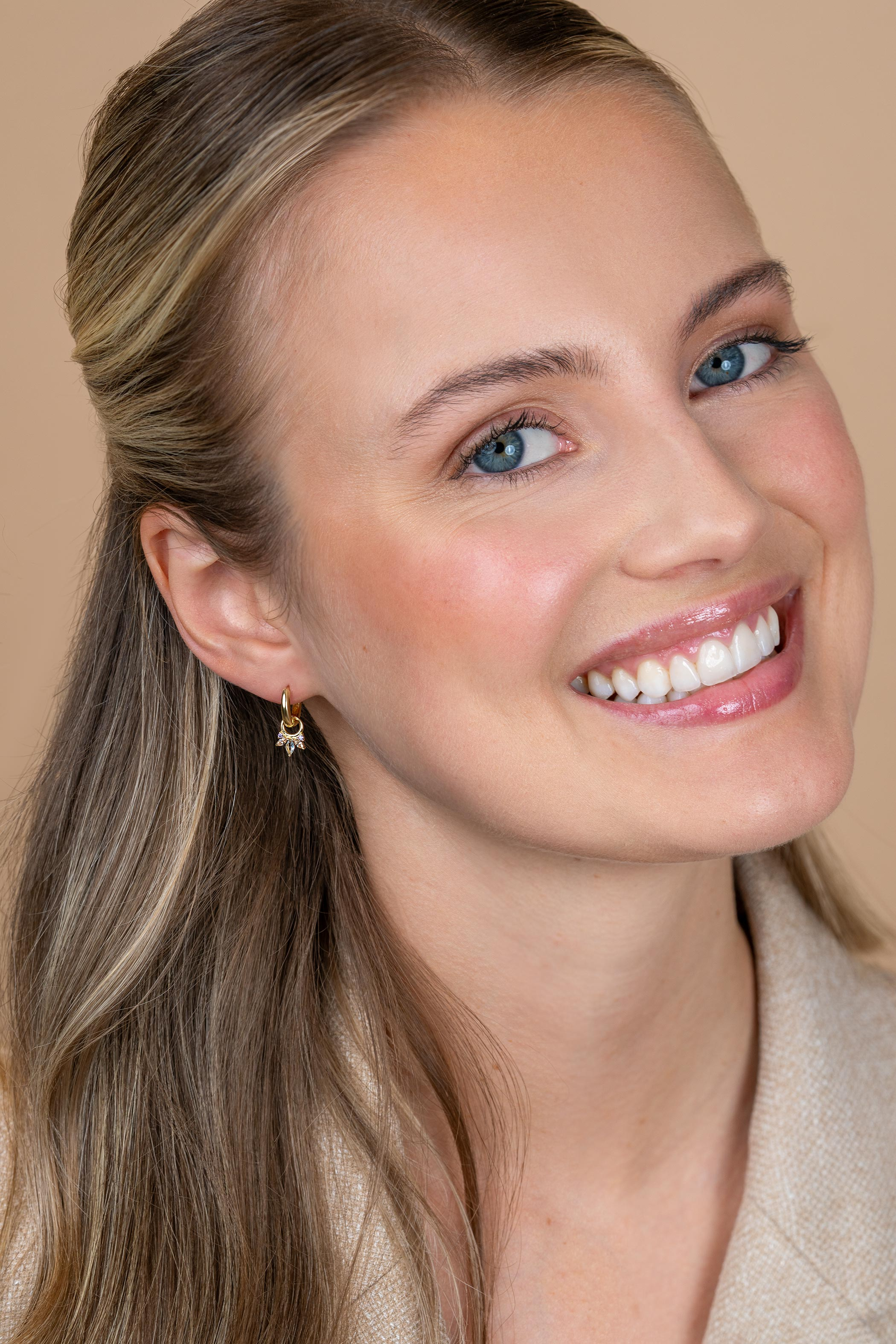 10mm ZINZI gold plated silver charm earrings with five playful settings in descending size, set with purple, champagne and blue gemstones ZICH2633BC (without hoops earrings)