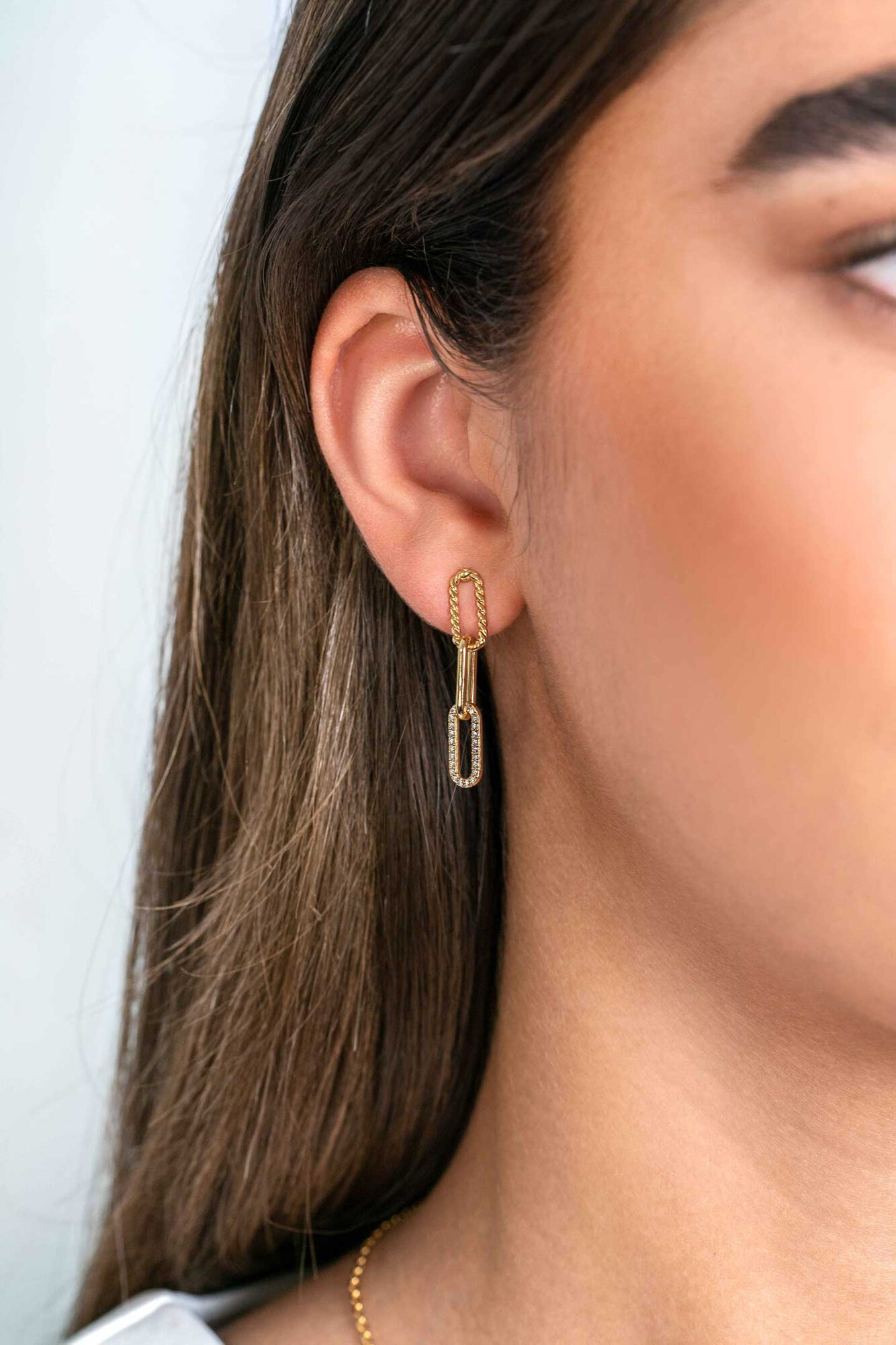 30mm ZINZI Gold Plated Sterling Silver Long Earrings with 3 Paperclip Chains: Smooth, Twist Design and White Zirconias ZIO2330Y