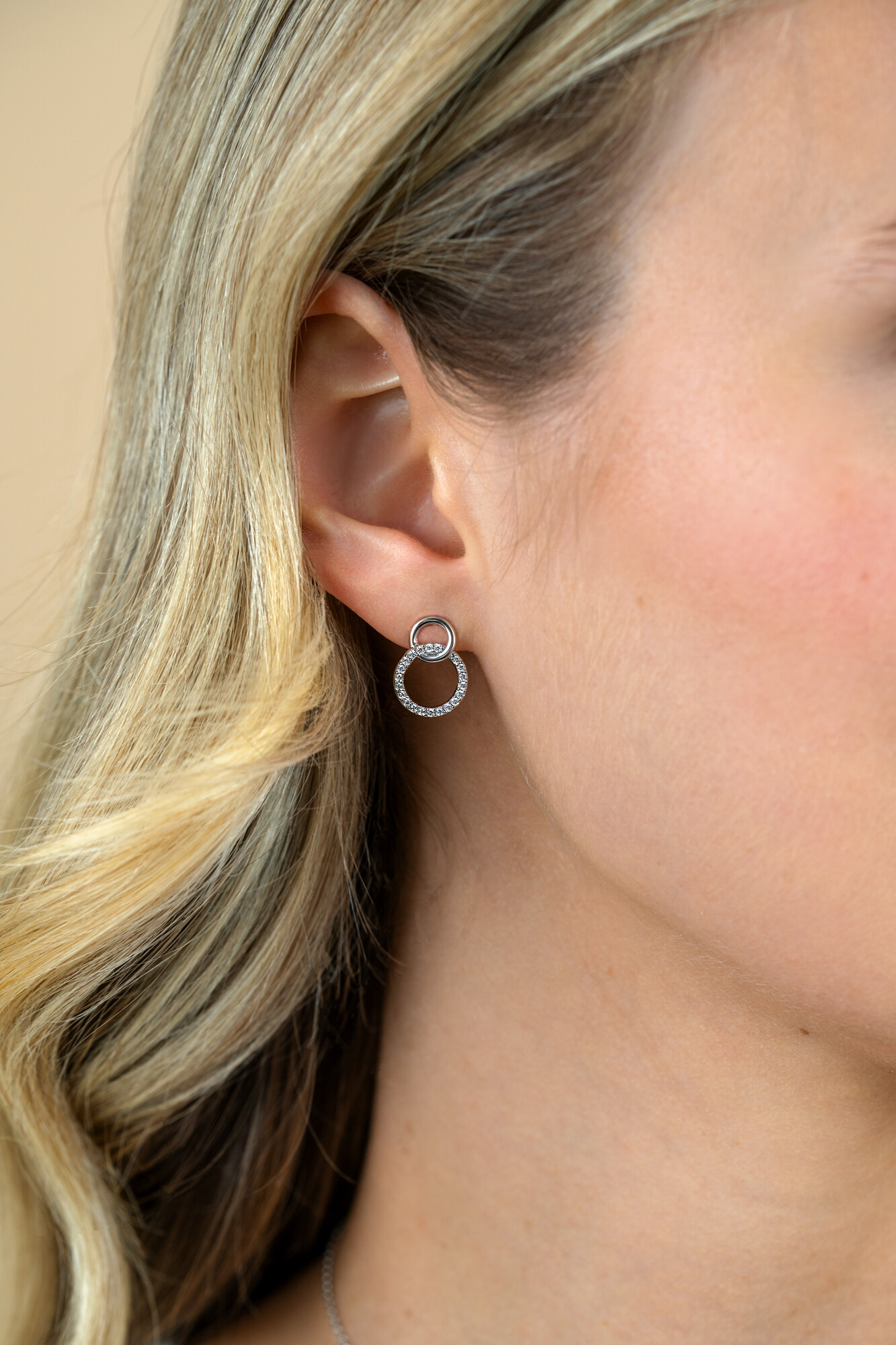 ZINZI Sterling Silver Stud Earrings 2 Open Connected Circles White ZIO1782