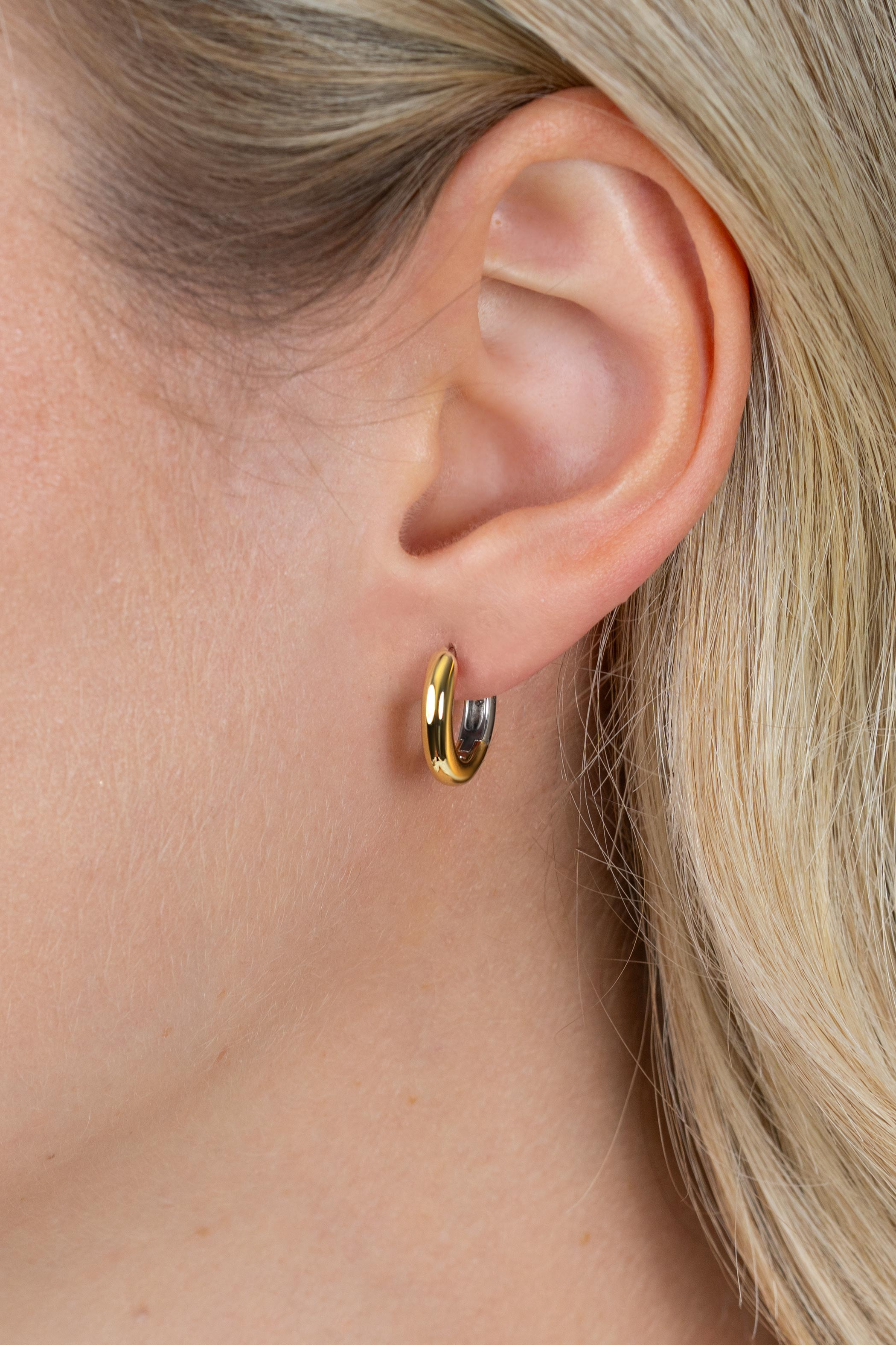 ZINZI zlv. klapcreolen 1 kant zlv 1 kant geel 15x3mm