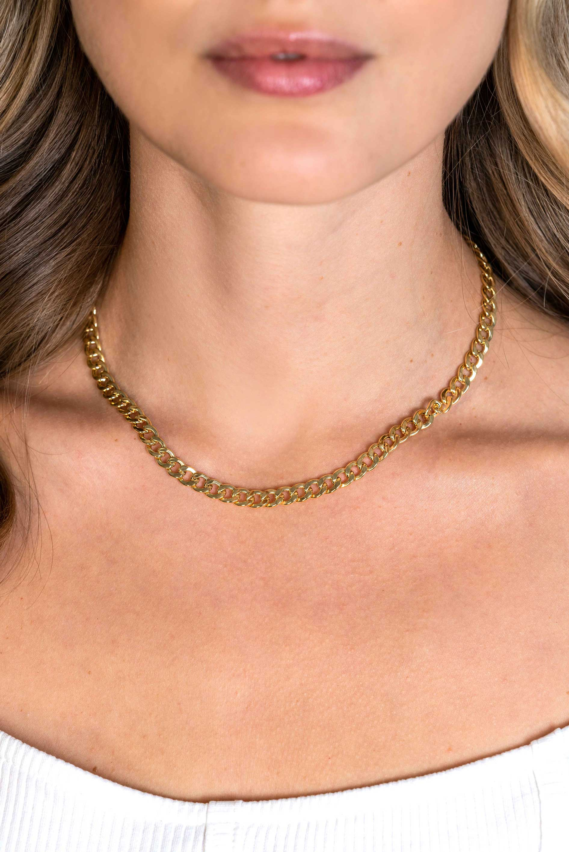 ZINZI Gold Plated Sterling Silver Curb Chain Statement Necklace 42cm with Silver Oval Clasp ZIC2378G