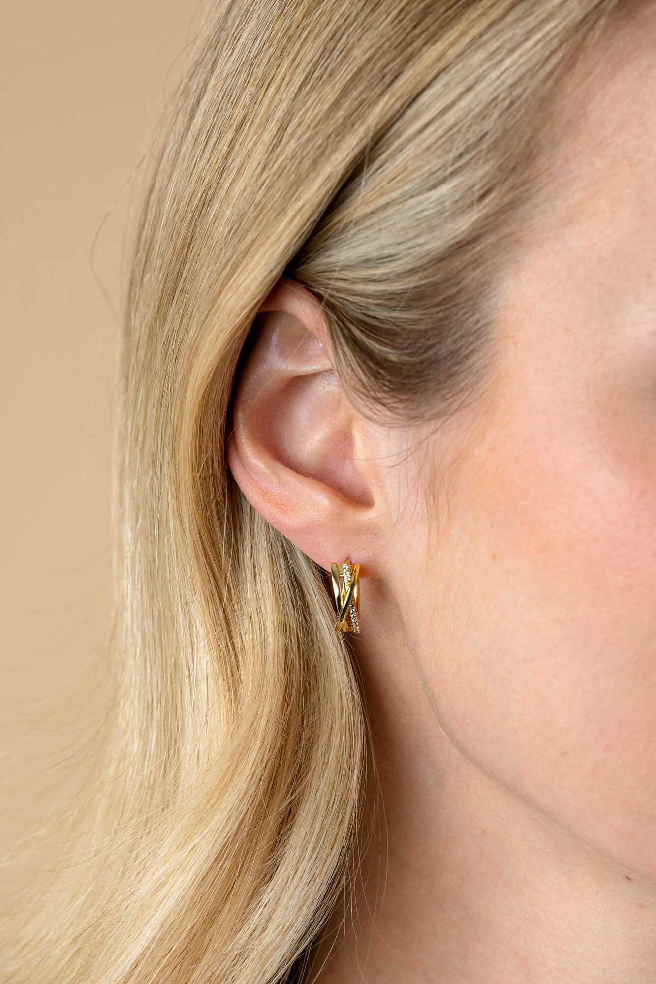 16mm ZINZI gold plated silver cross-over hoops 5.5mm wide set with white zirconia ZIO1774Y