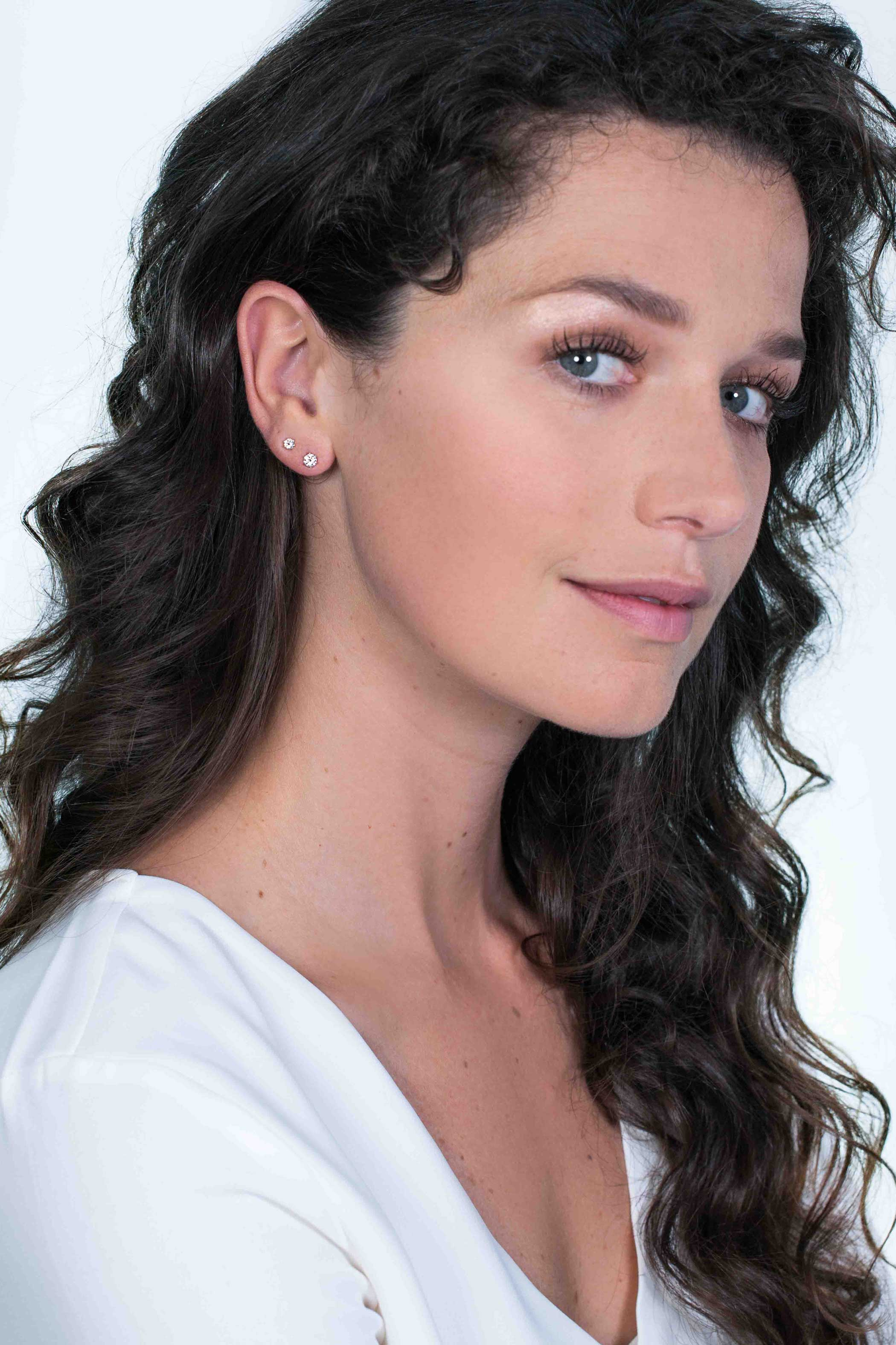 4,5mm ZINZI Sterling Silver Stud Earrings Prong Setting White Zirconia ZIO1984