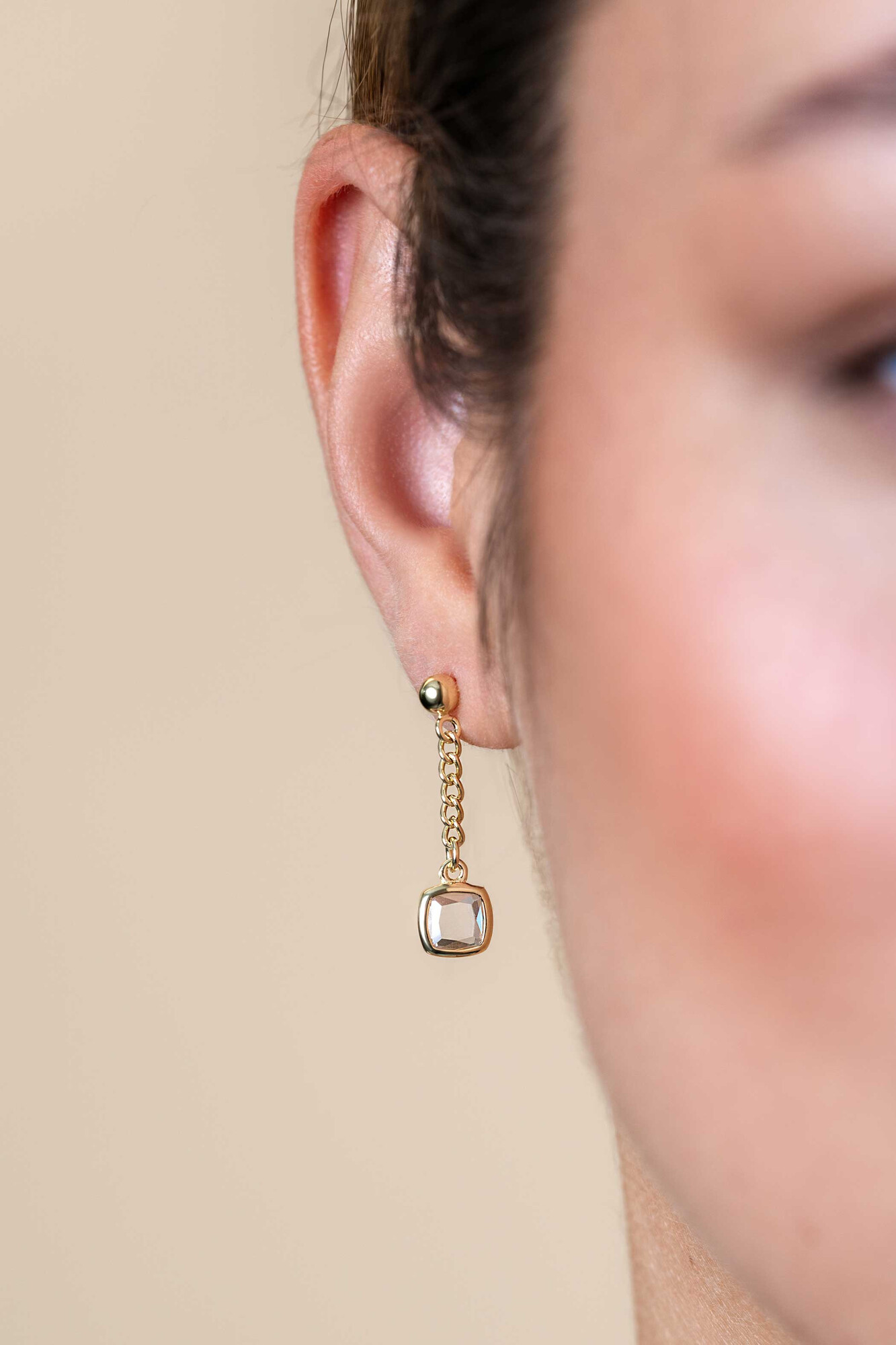 25mm ZINZI gold plated silver stud earrings with gourmet chain and square setting white zirconia ZIO2417Y
