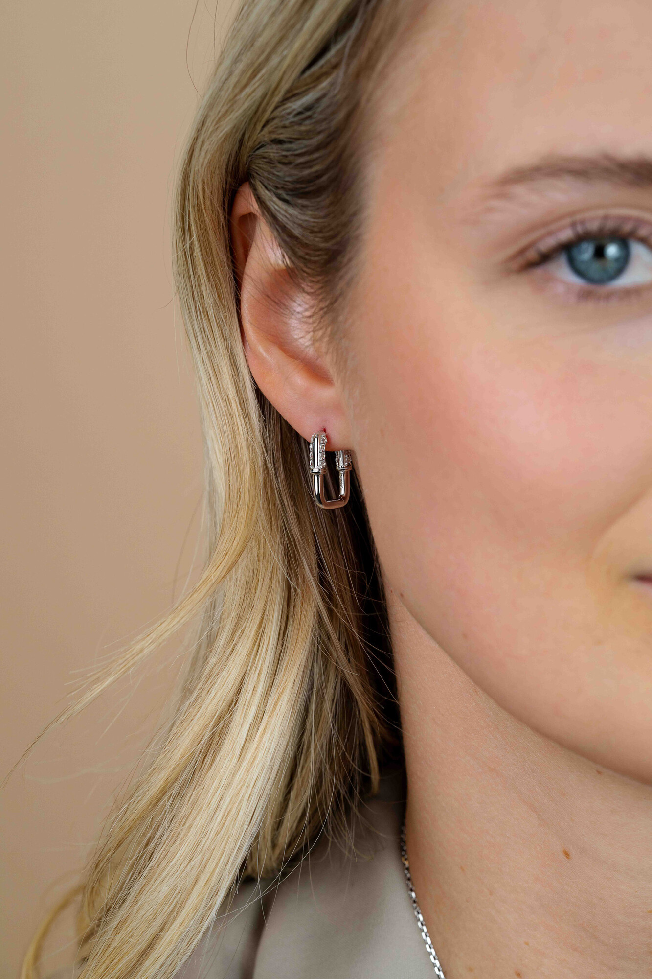 ZINZI zlv. klapcroelen ovaal half bezet zirc. 17x3.7