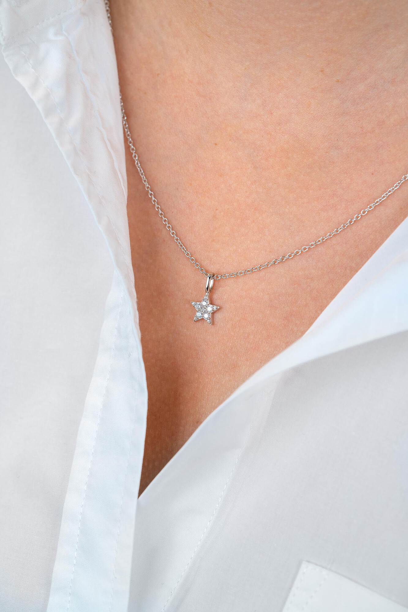 13mm ZINZI Sterling Silver Star Pendant White ZIH2138 (excl. necklace)