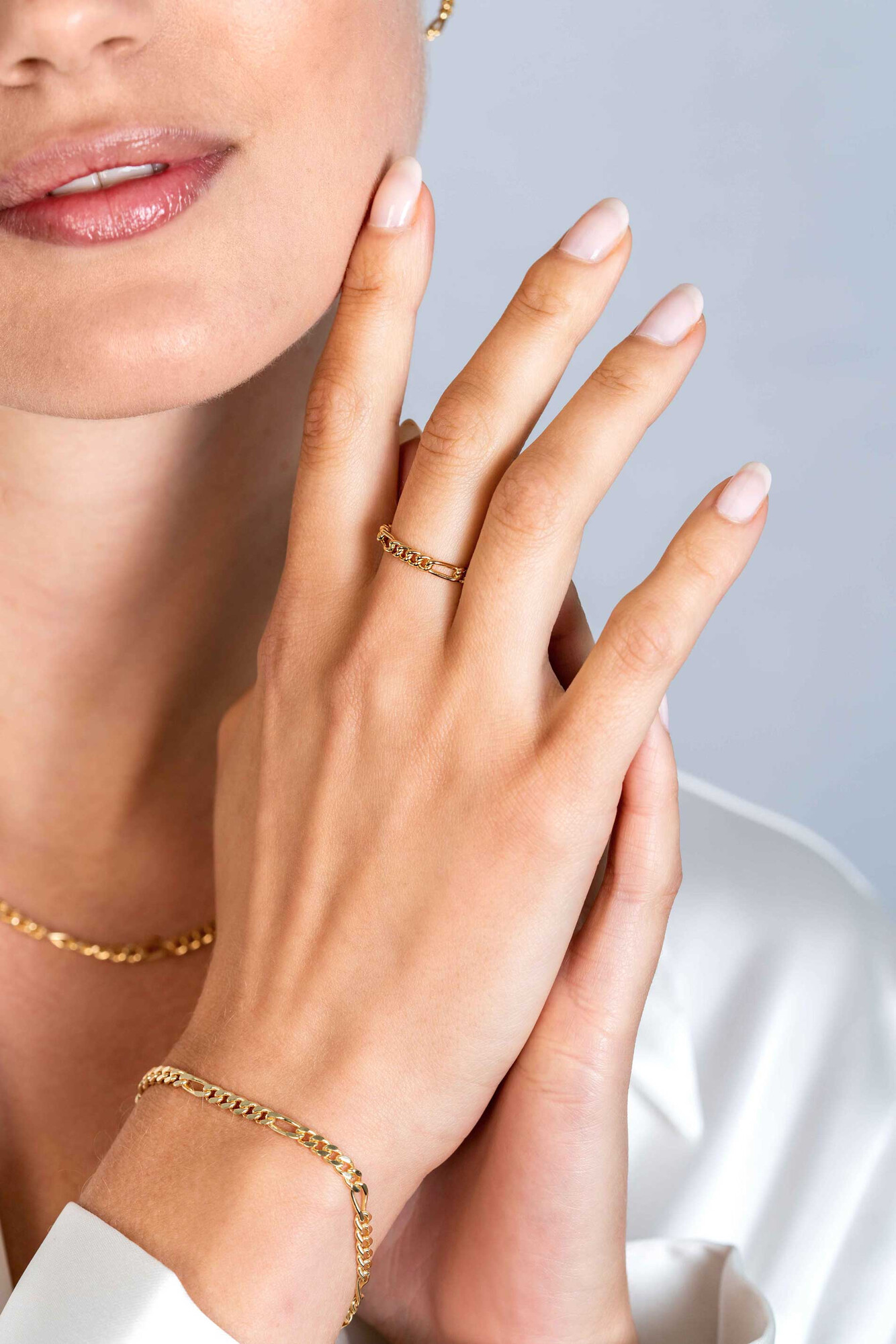 ZINZI Gold Plated Sterling Silver Ring with Figaro Chain 3mm ZIR2291G