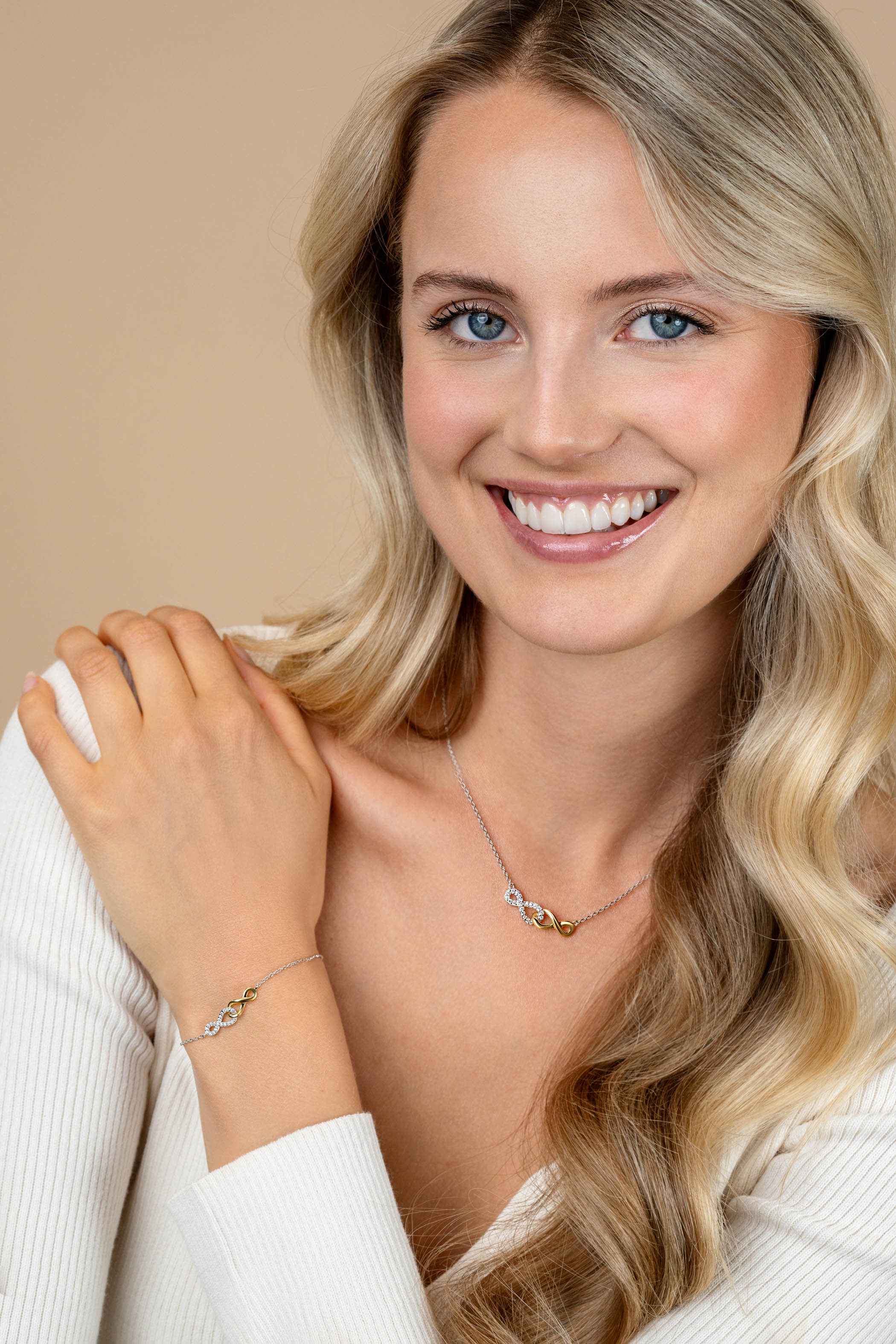 ZINZI silver fantasy bracelet with interconnected Infinity symbols 17-19cm ZIA2649