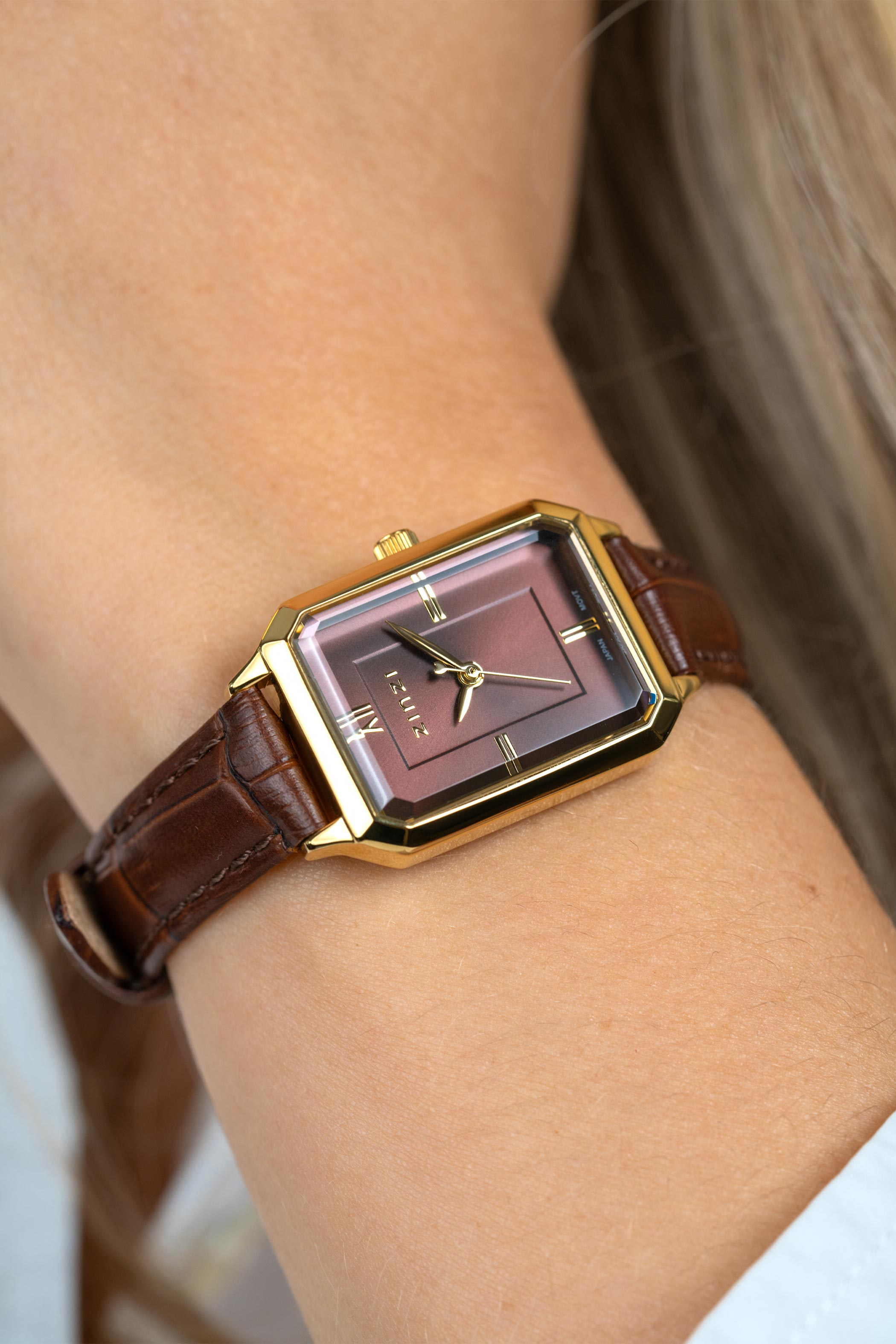 ZINZI Allure Watch 30mm Brown Colored Dial Gold Colored Case and leather strap Japanese movement ZIW2536B