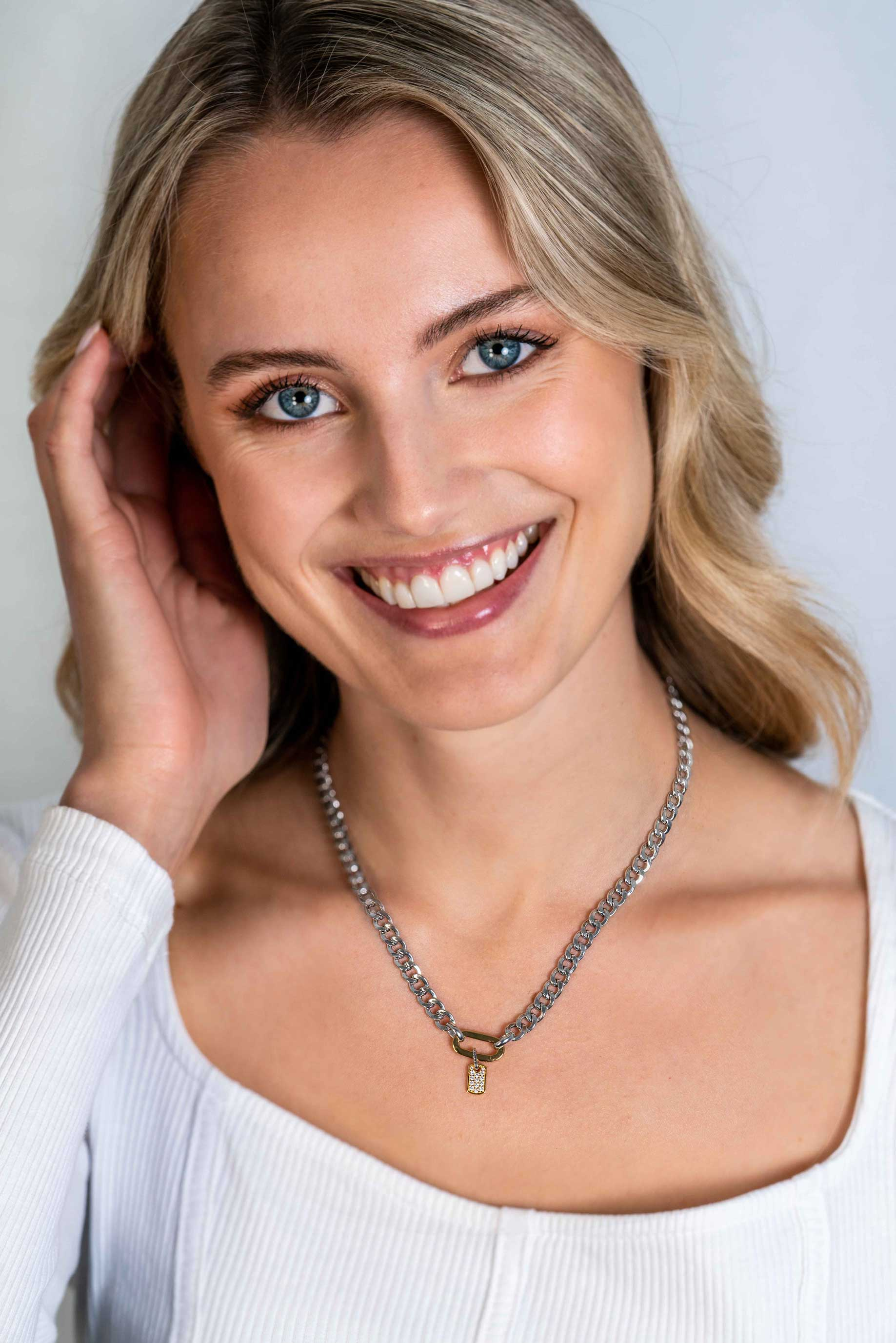 ZINZI Sterling Silver Curb Chain Statement Necklace 42cm with Gold Plated Oval Clasp ZIC2378
