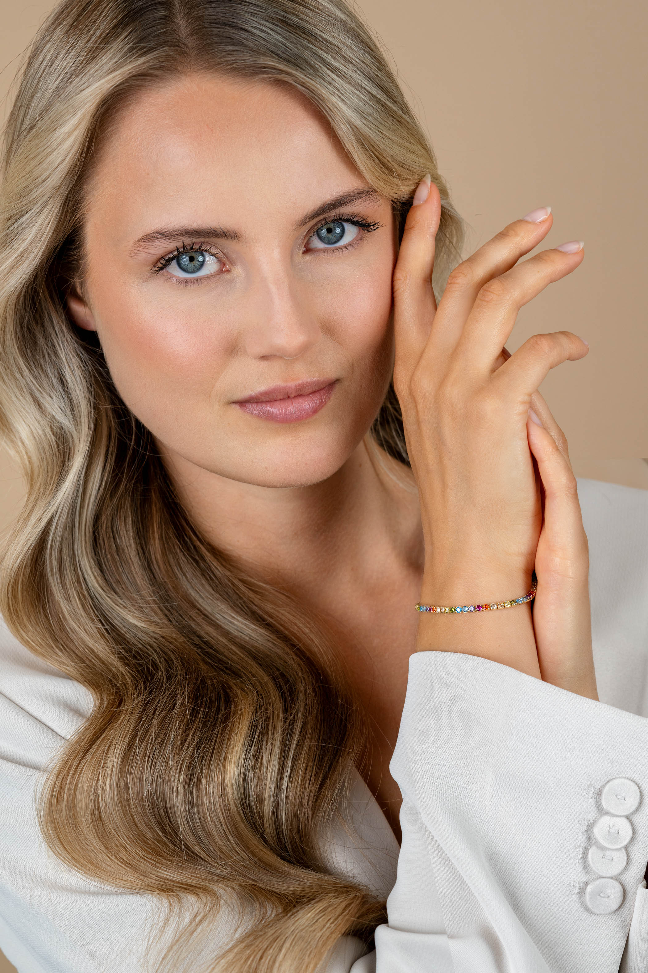 ZINZI gold plated silver tennis bracelet 3mm wide, set with rainbow-colored gemstones in square settings 17-20cm ZIA2666