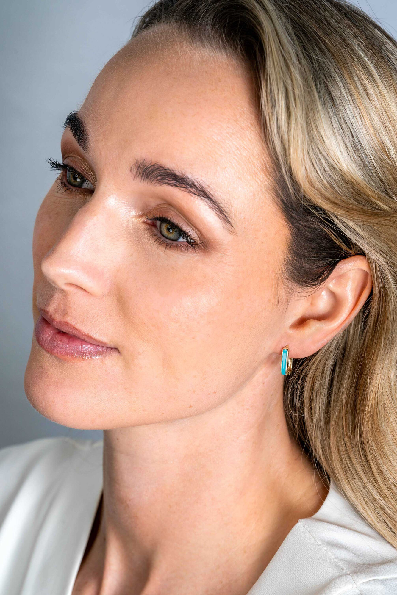 15mm ZINZI Gold Plated Sterling Silver Hoop Earrings Rectangular Shape with Turquoise Enamel 15x4mm ZIO2339T