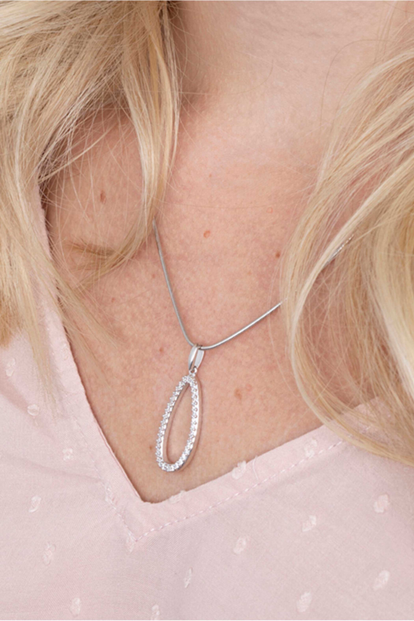 33mm ZINZI Sterling Silver Pendant Oval White Zirconias ZIH2038