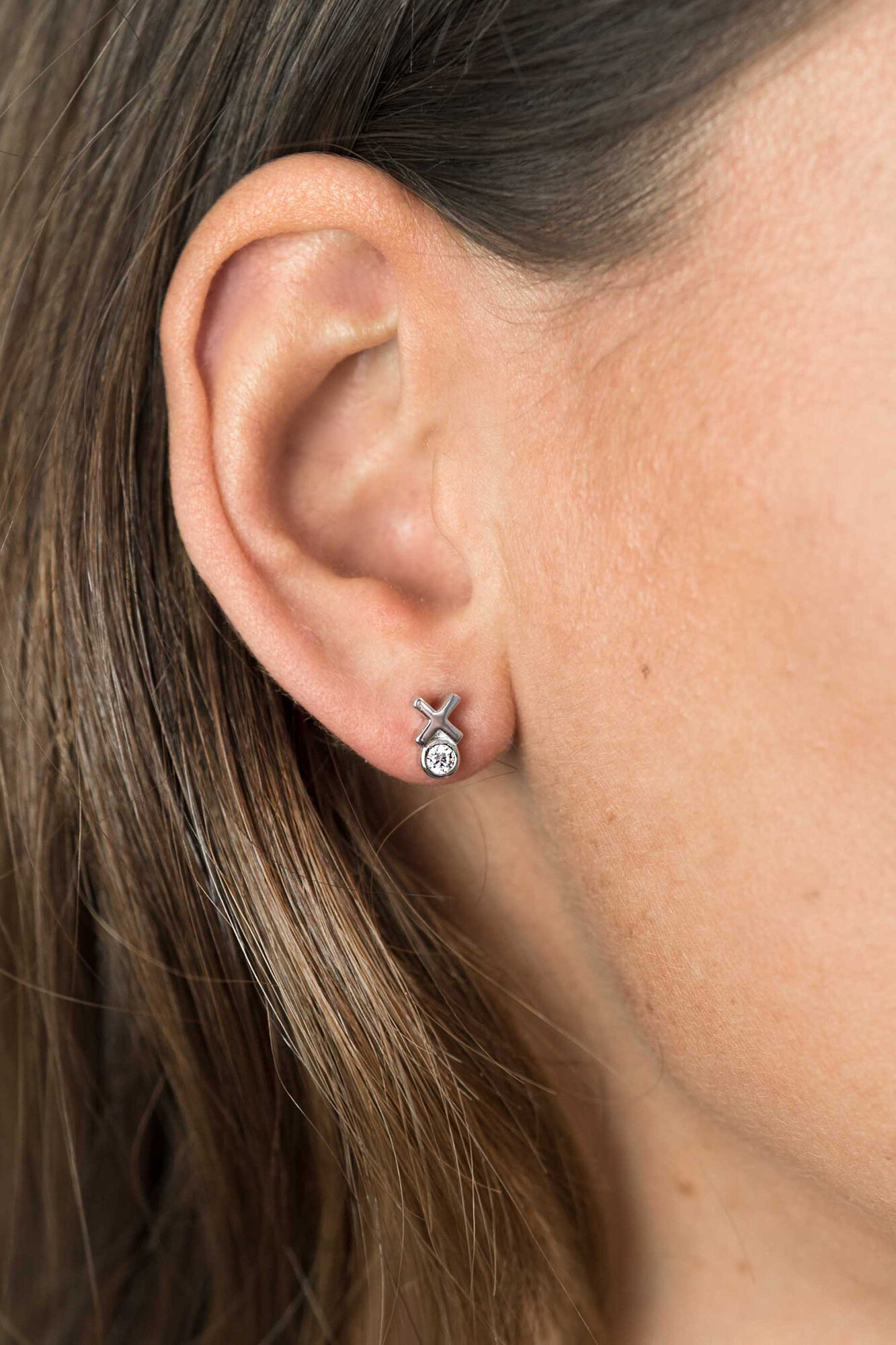 ZINZI Sterling Silver Stud Earrings XO White ZIO1821