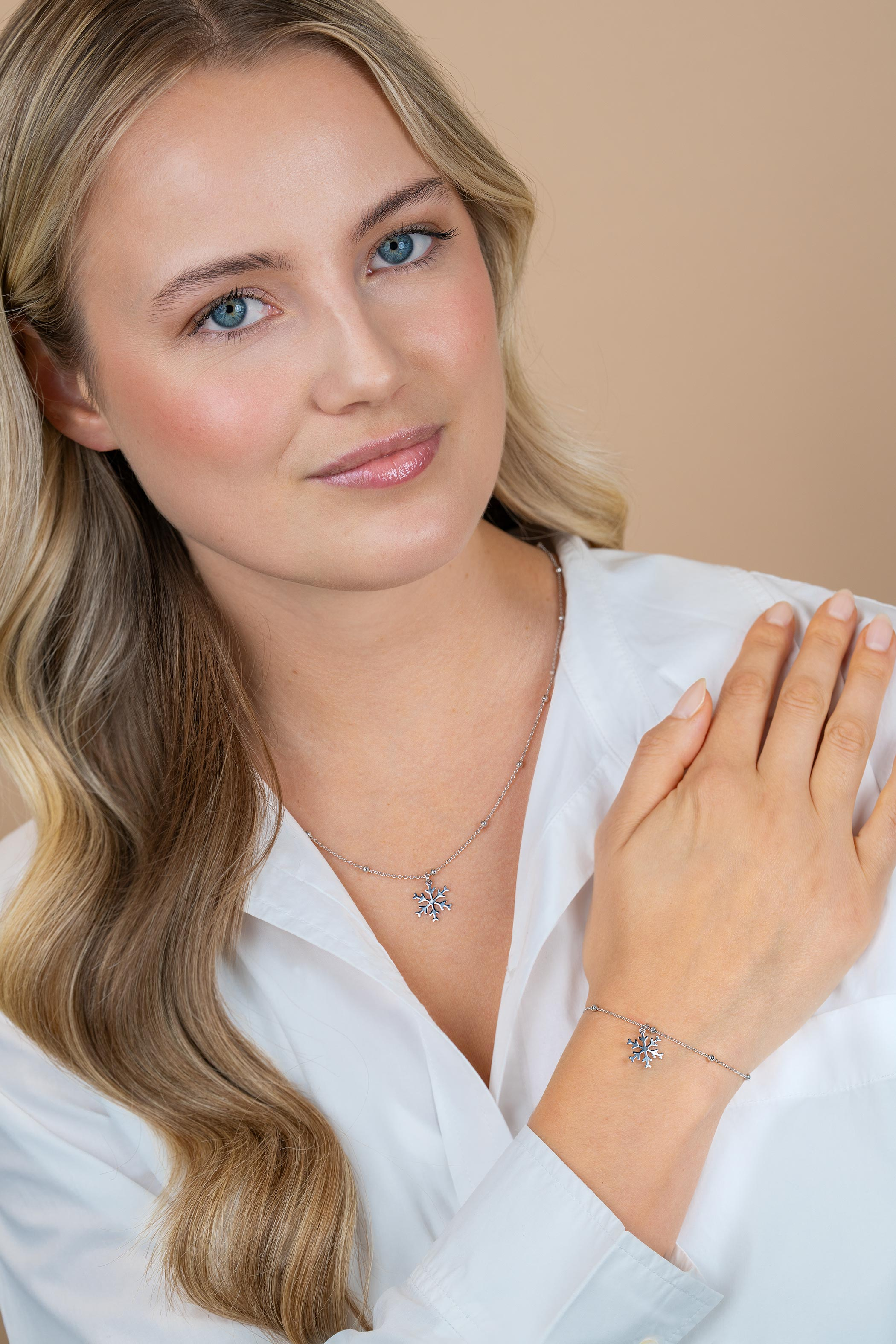 ZINZI zlv. armband met bolletjes en sneeuwvlok