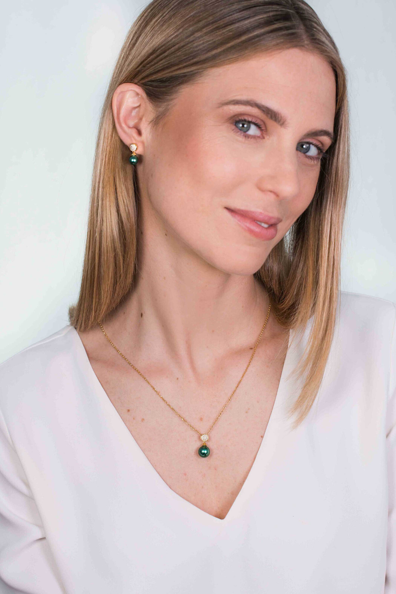 ZINZI Gold Plated Sterling Silver Pendant Green Pearl White Zirconias 18mm ZIH1151GG