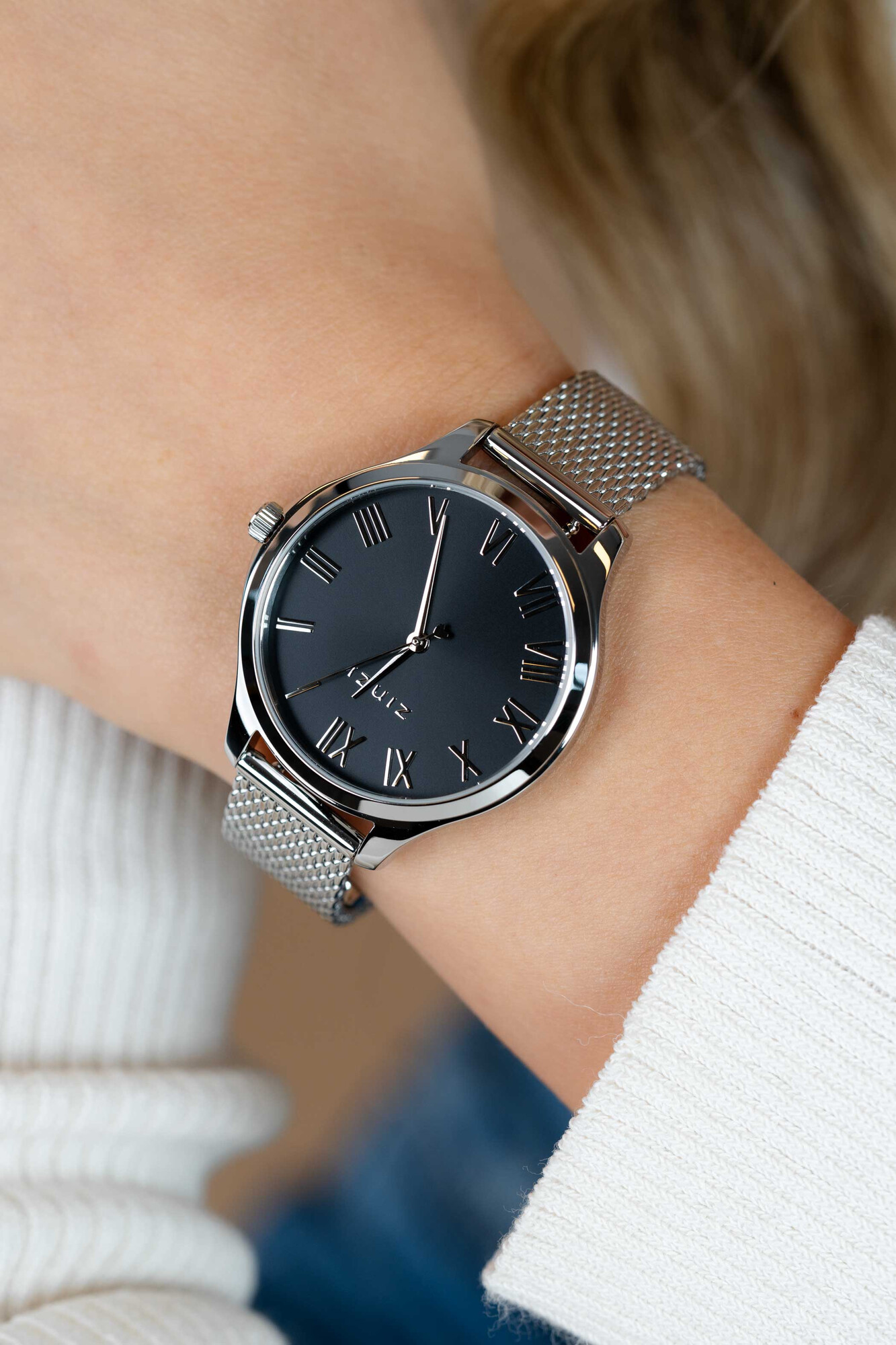 ZINZI Watch JULIA 34mm Black Dial Roman Figures Stainless Steel Case and Mesh Strap ZIW1101M