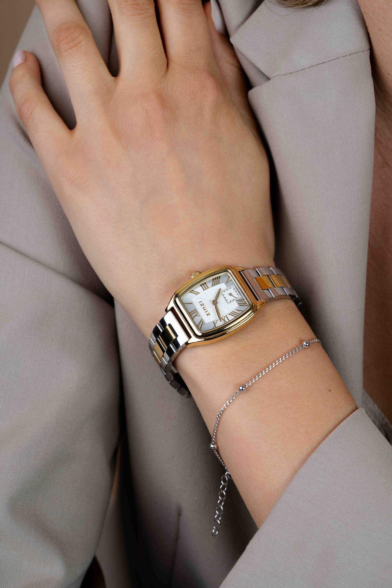 ZINZI Contour Watch Silver sunray Dial and Rectangular Case Stainless Steel bicolor Chain Strap 26mm ZIW3033