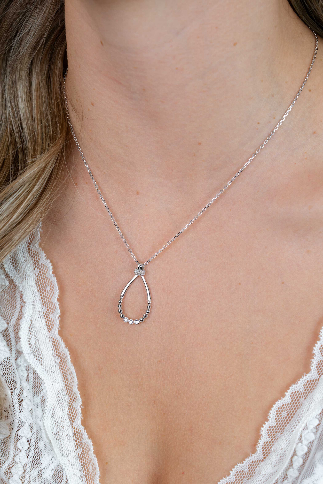 ZINZI zlv. collier ovale open hanger bolletjes en zirc.