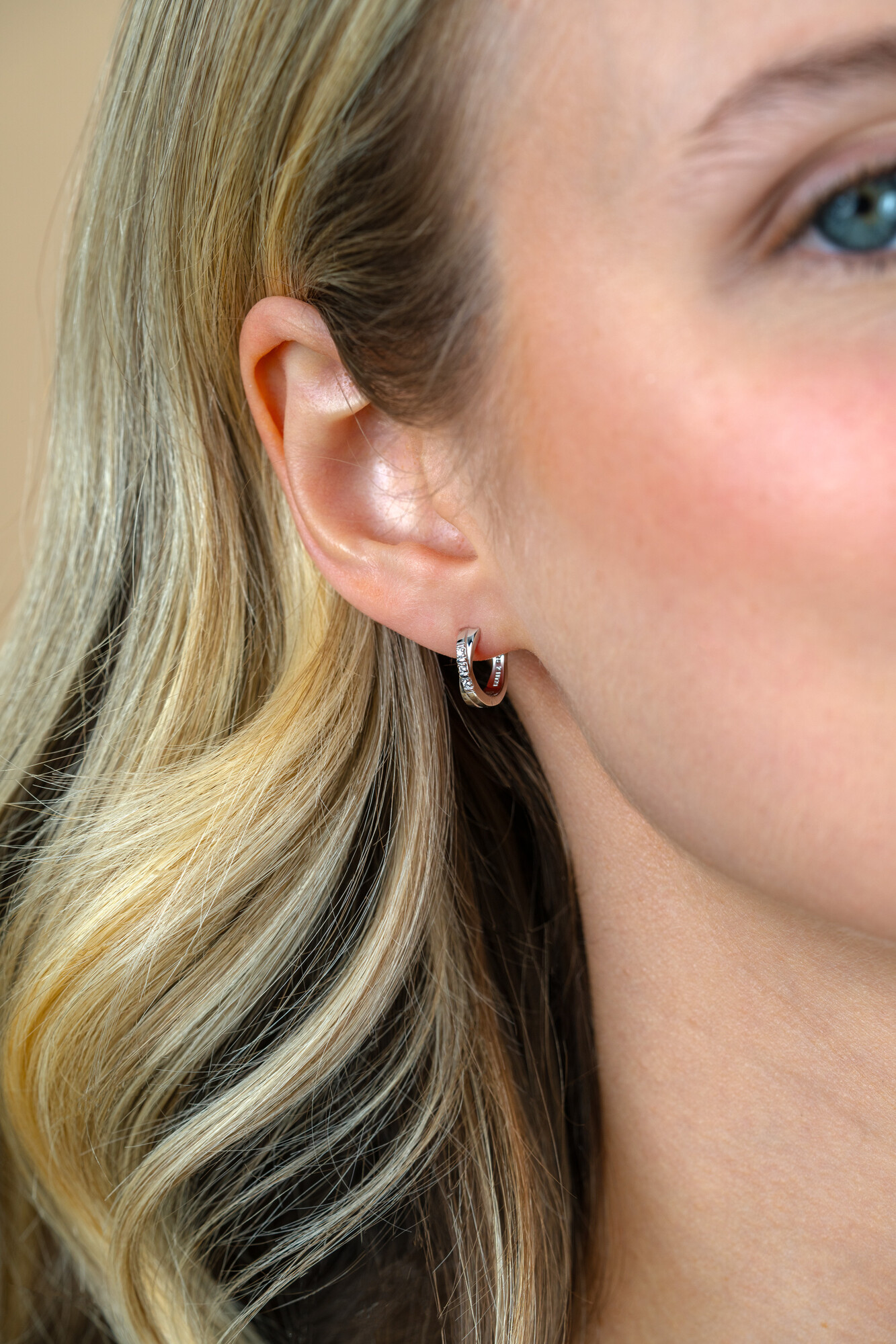 12mm ZINZI Sterling Silver Earrings Crossover White 12x3mm ZIO2039