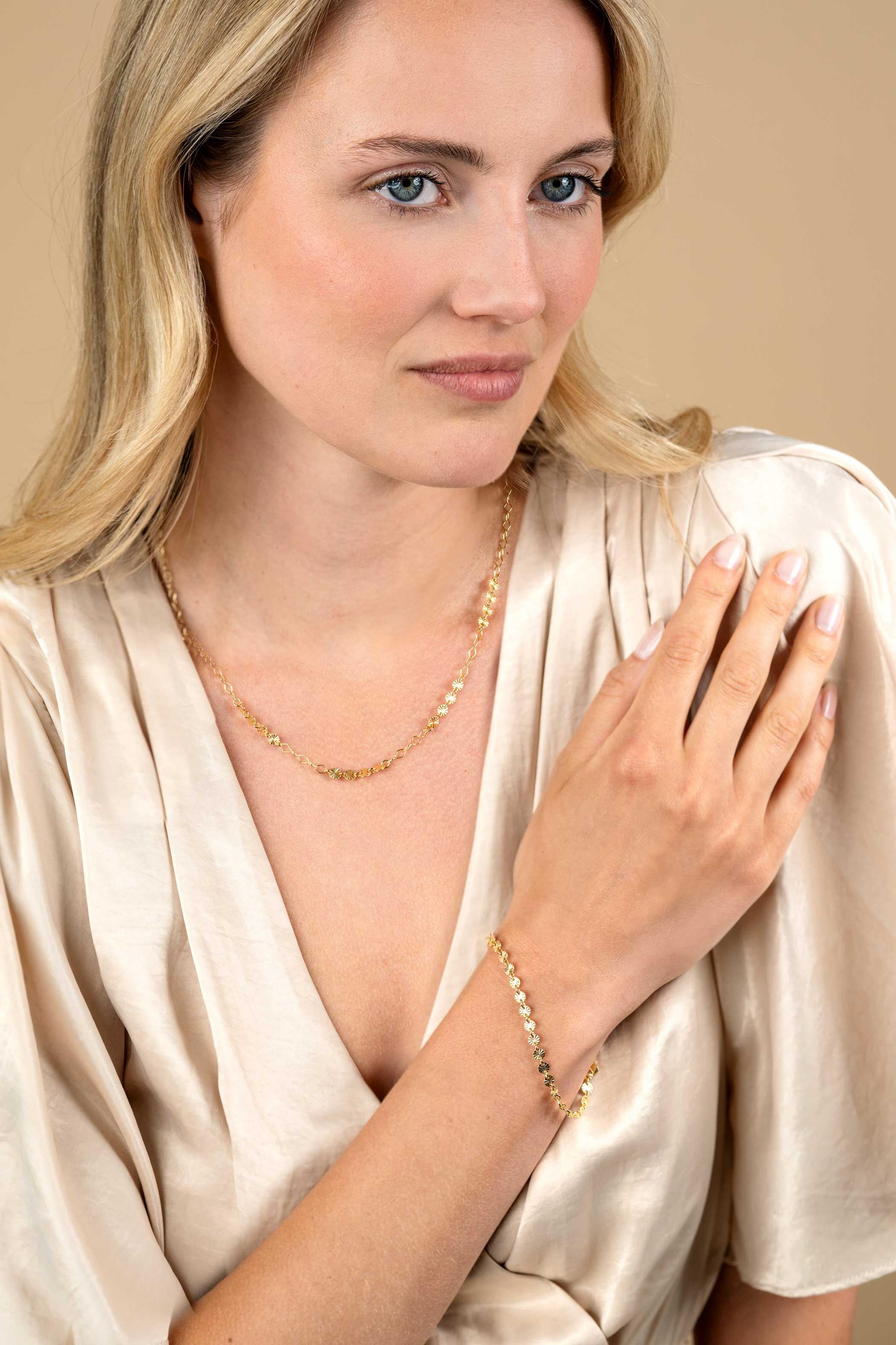 ZINZI Gold Plated Sterling Silver Bracelet Coins with Sunbeams width 4,3mm ZIA2272G