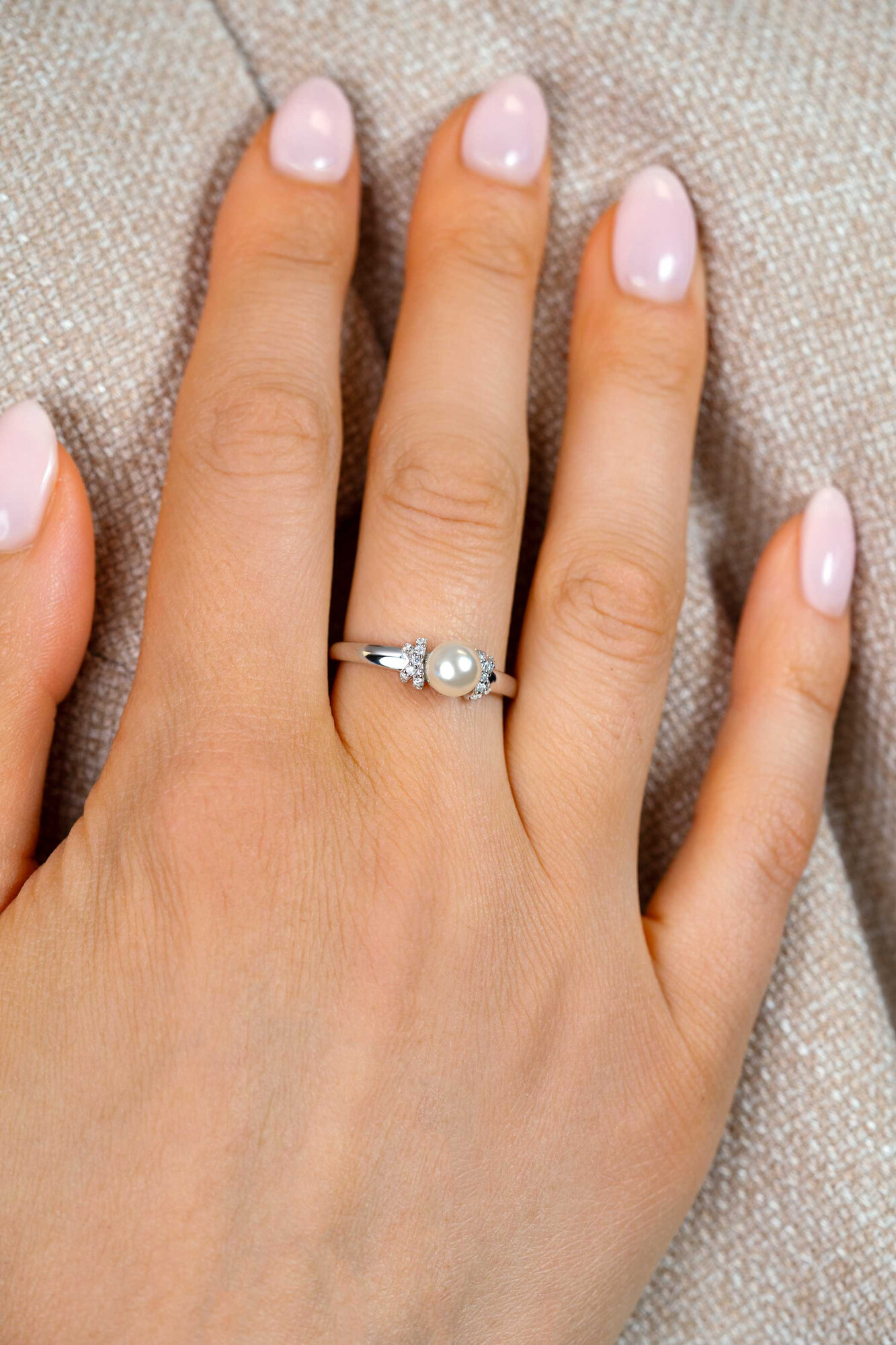 ZINZI zlv. ring met parel en zirconia's mt.62