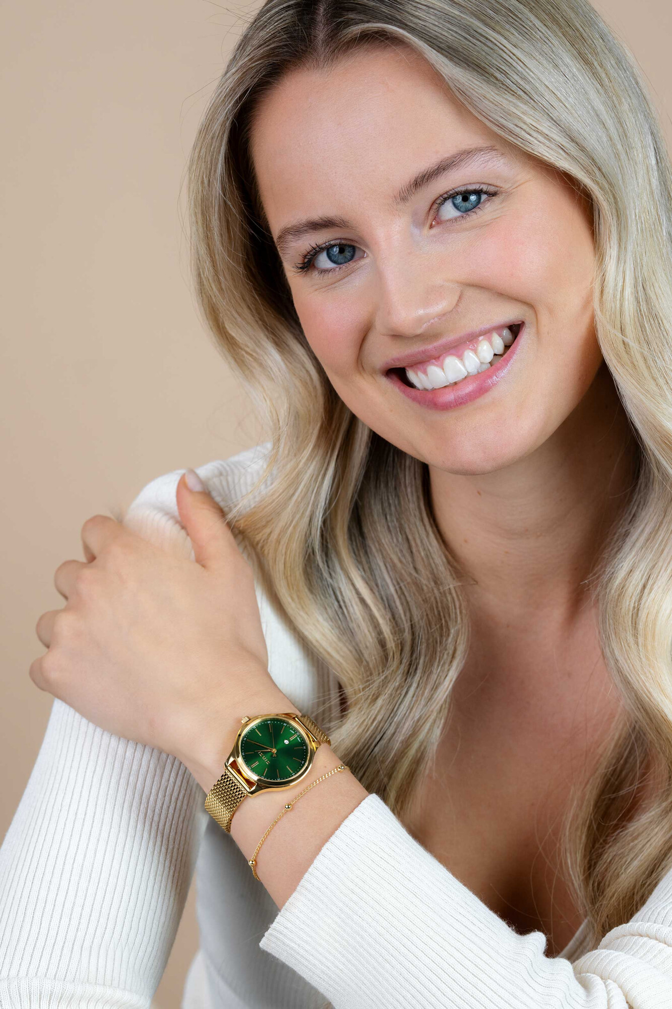 ZINZI Classy Watch 34mm Green Dial Gold Colored Stainless Steel Case and Mesh Strap with Date ZIW1035M