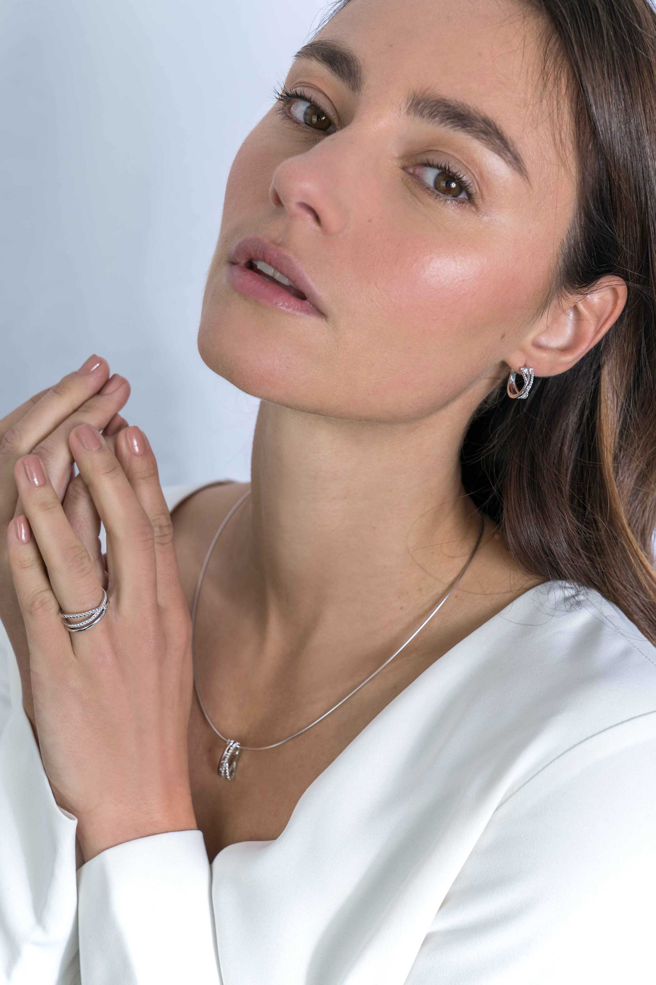 15mm ZINZI Sterling Silver Crossover Hoop Earrings Beads White Zirconias 15x6mm ZIO2141