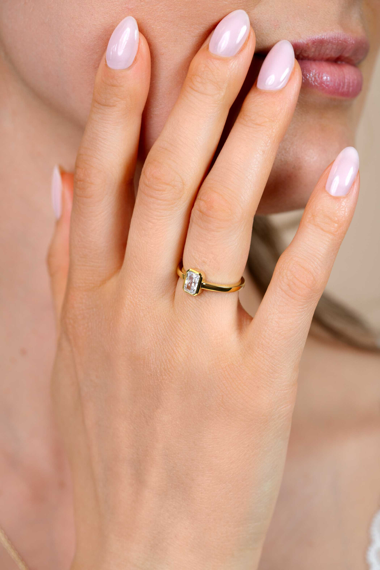 ZINZI zlv. ring gg.verg. met rechthoek zirconia mt.62