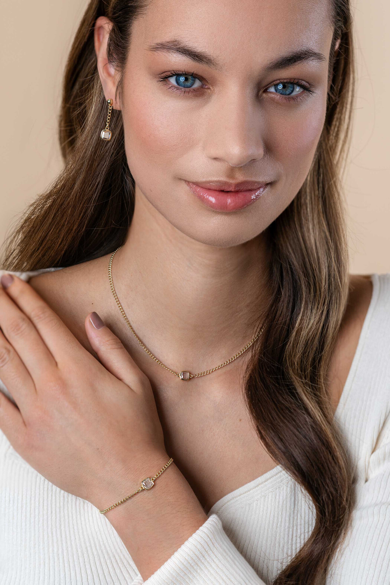 ZINZI gold plated silver gourmet necklace with square setting white zirconia 40-45cm ZIC2417Y
