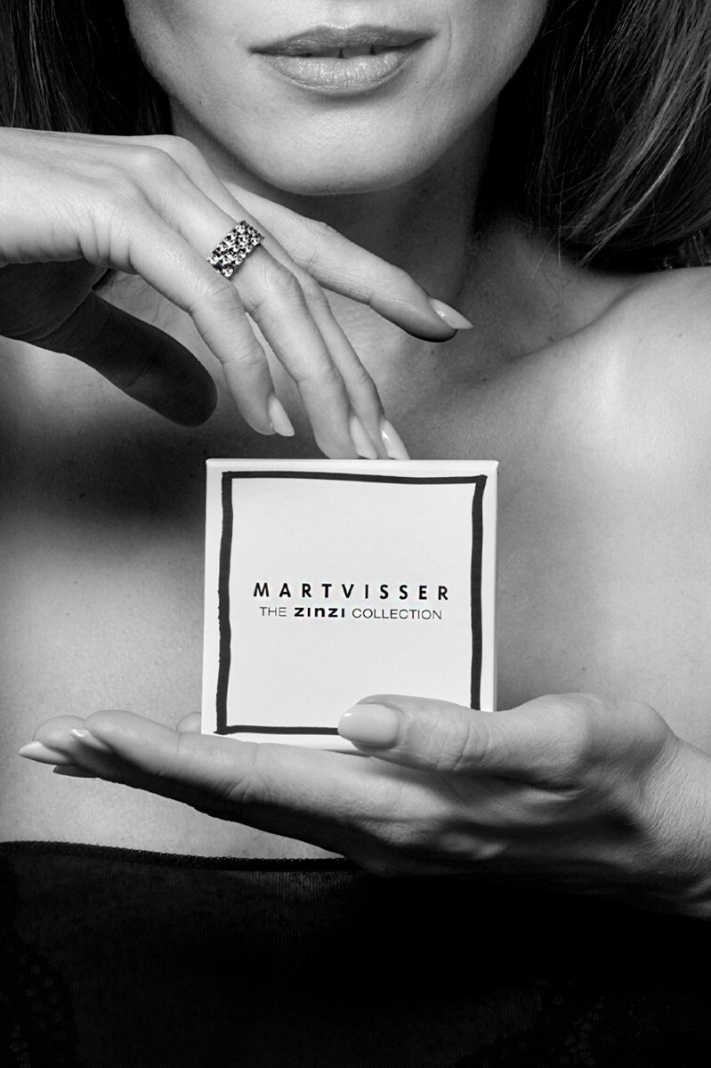 45cm Mart Visser by ZINZI silver snake chain including an organically shaped pendant, 21mm, MVC25