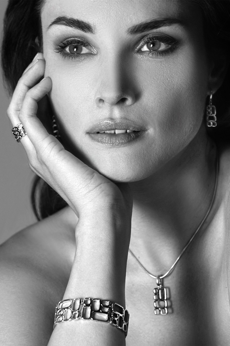 ZINZI Sterling Silver Earrings by Dutch Designer Mart Visser MVO3