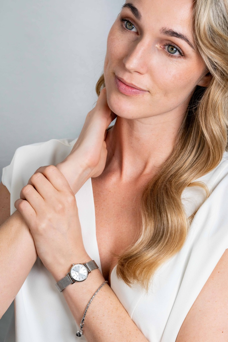 ZINZI Retro Mini Watch Silver Colored Dial Silver Colored Case and Stainless Steel Mesh Band 24mm  ZIW1802