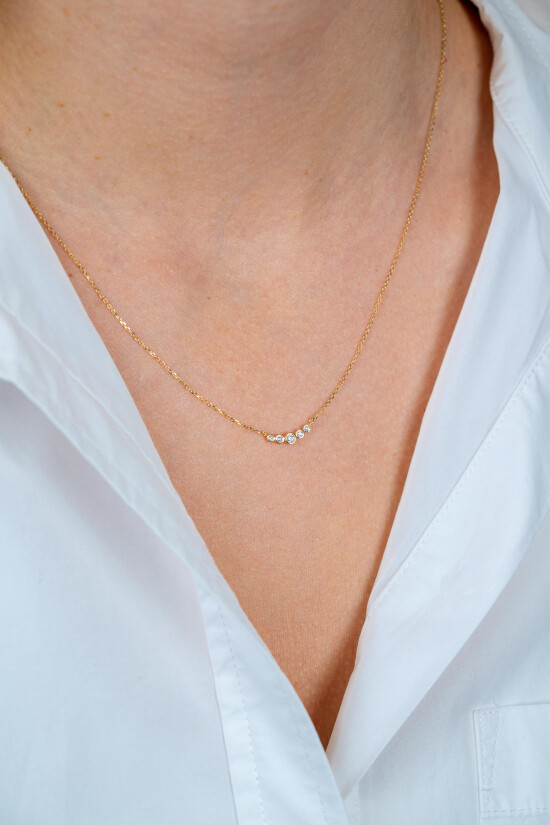 ZINZI GOLD collier 5x aflopende zirc.in kastje