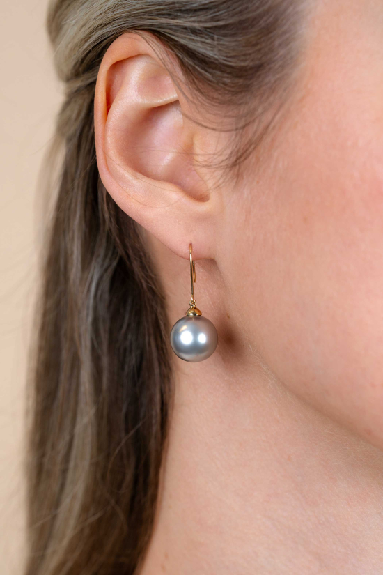 30mm ZINZI Gold 14-karat gold drop earrings with round gray Swarovski crystal pearl, 12mm, ZGO25GR