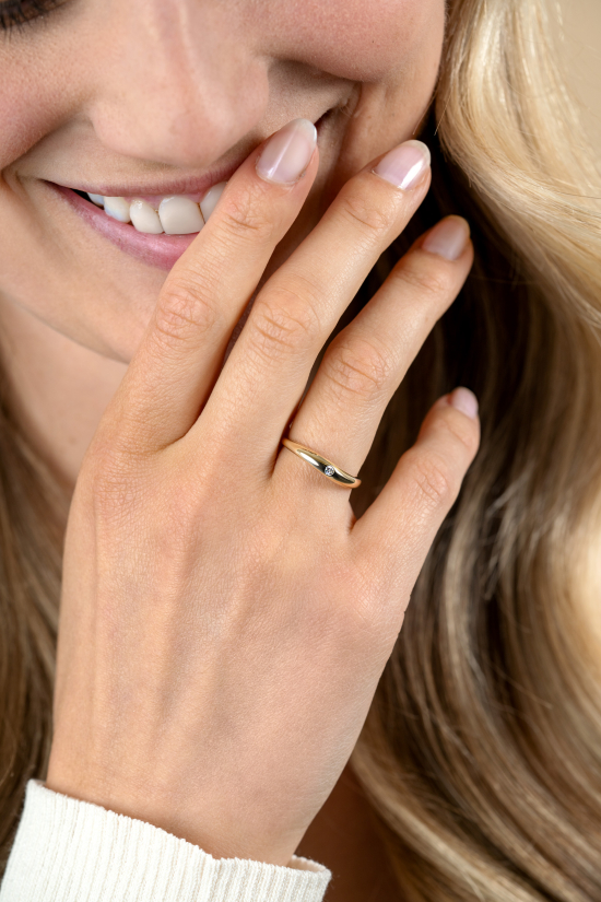 ZINZI Gold 14 ct gold ring with an organic design, set with white cubic zirconias ZGR535