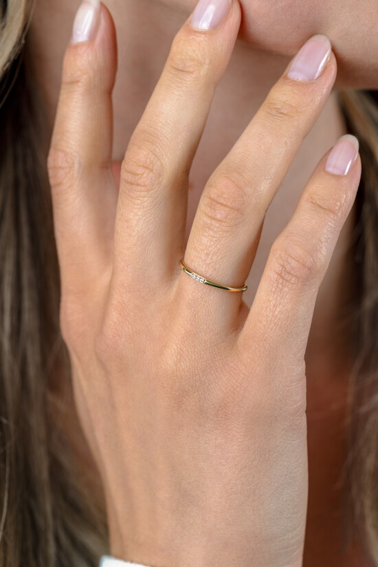 ZINZI Gold 14K Gold Stacking Ring set with three white zirconias ZGR530