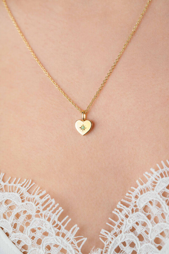 AUGUST Pendant 12mm Gold Plated Heart Birthstone Green Peridot Zirconia (excl. necklace)