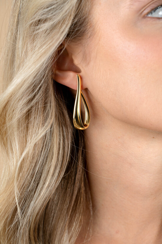 49mm ZINZI gold plated silver large hoop earrings in organic shape with a playful twist and convenient top closure ZIO2675G