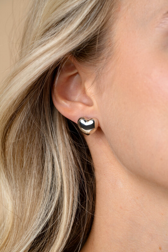 13mm ZINZI silver stud earrings in puffy heart shape ZIO2672