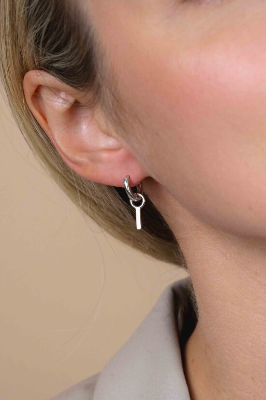 ZINZI Sterling Silver Letter Earrings Pendant I price per piece ZICH2144I (excl. hoop earrings)