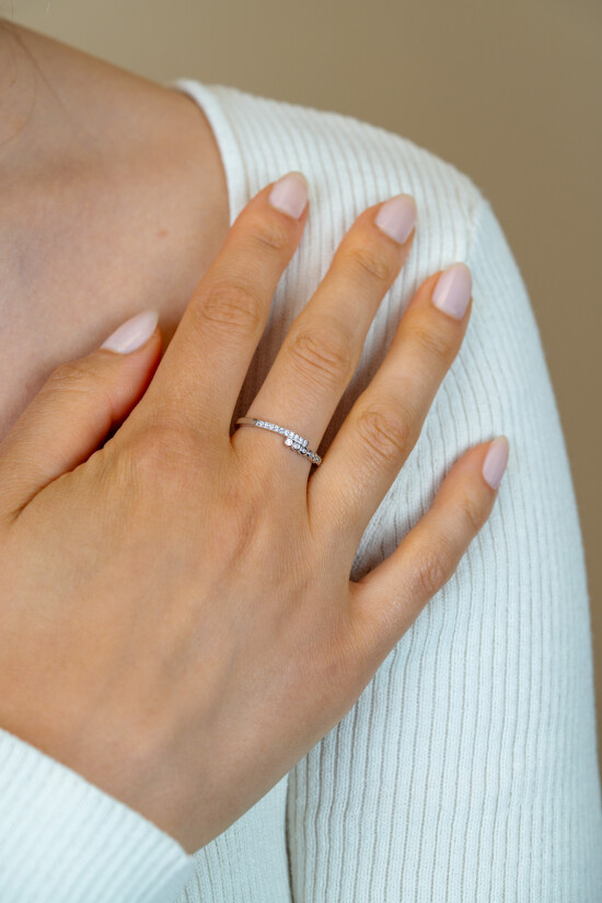ZINZI zlv. ring slag zirc.ronde/poot zetting mt.62